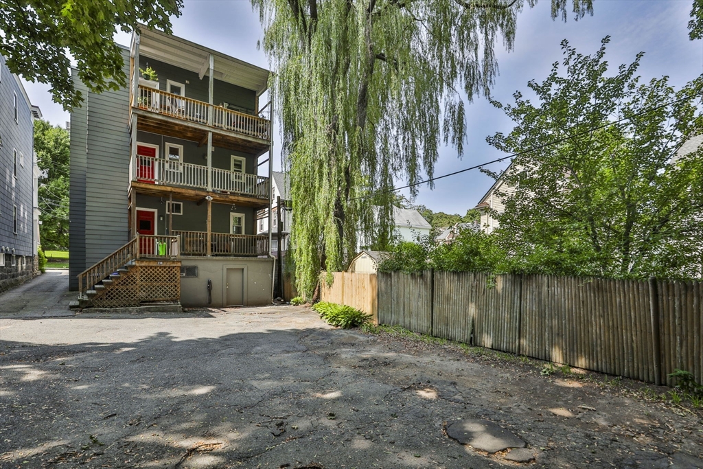 238 Poplar St # 2