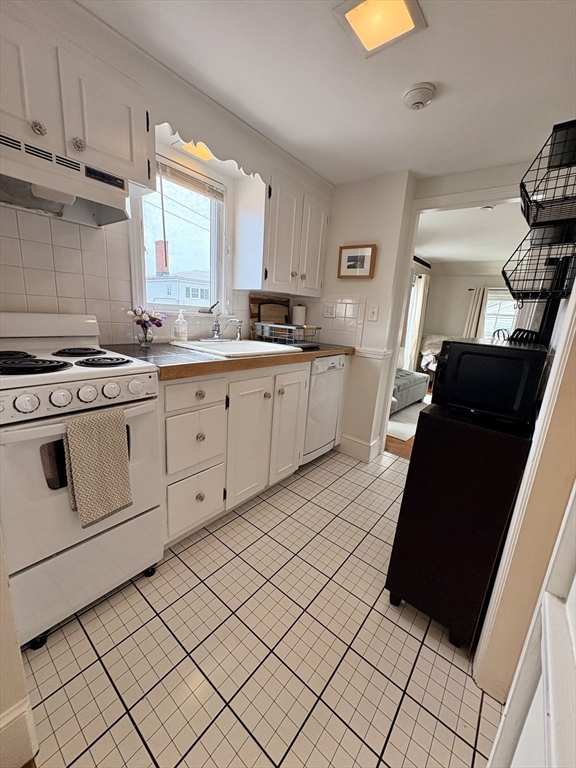 77 Pleasant St # 5