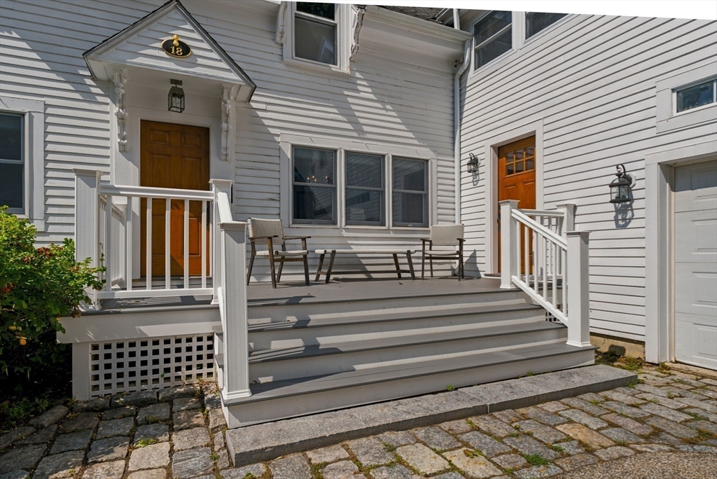 18 Jackson St
