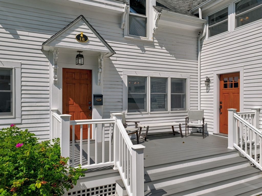 18 Jackson St