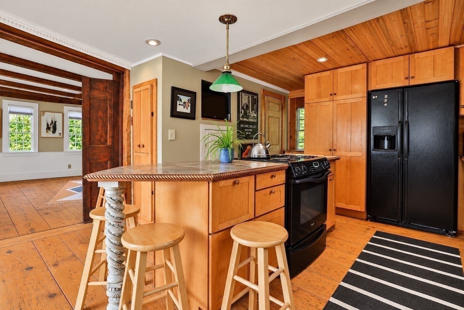 9 River Road