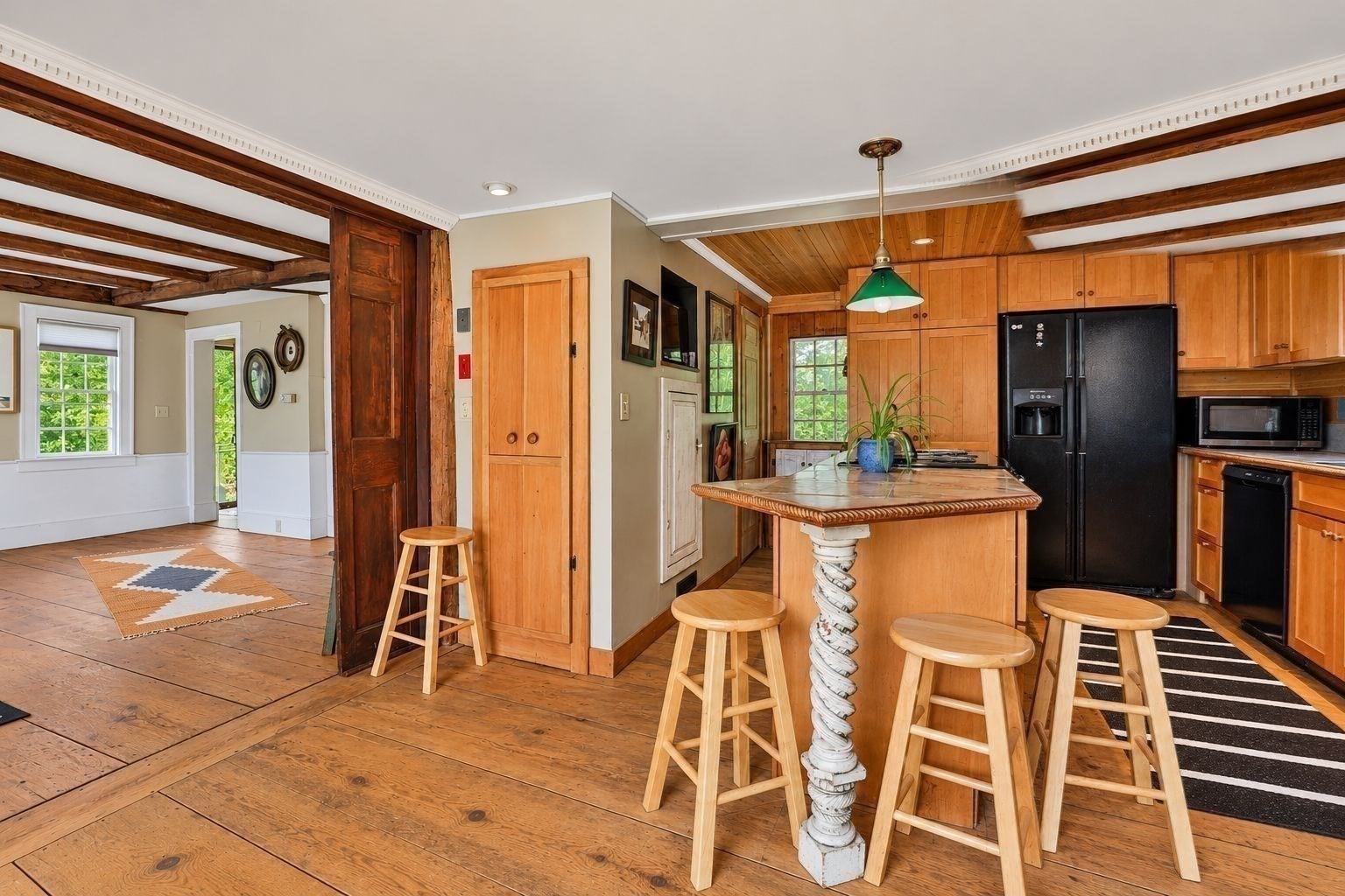 9 River Road