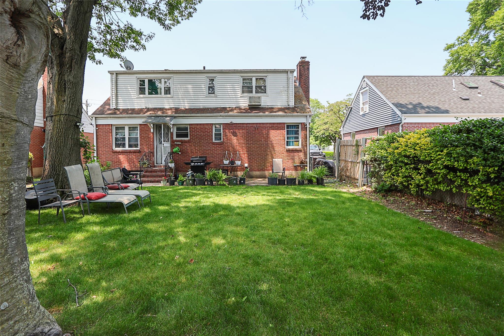 33 Cherry Lane