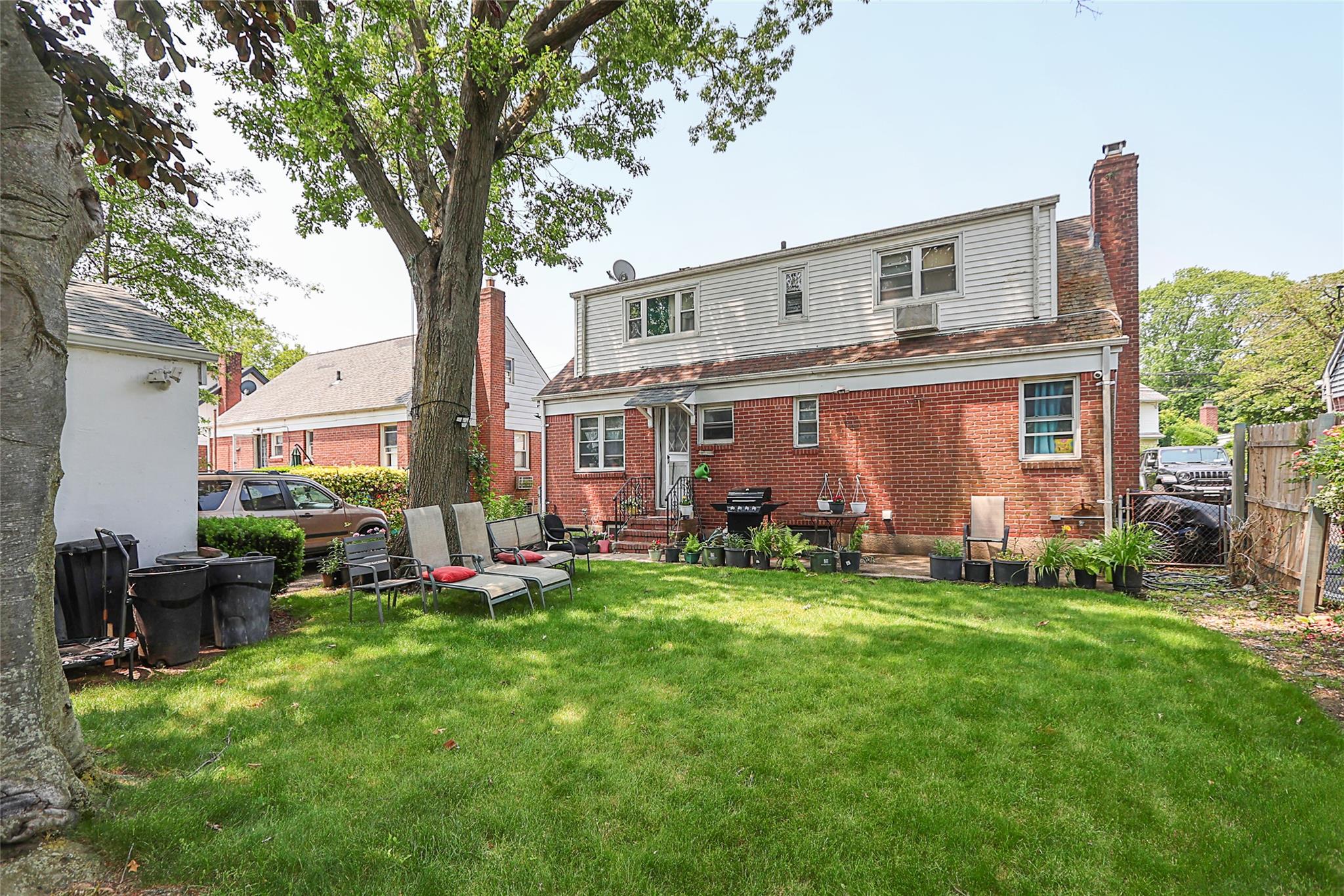 33 Cherry Lane