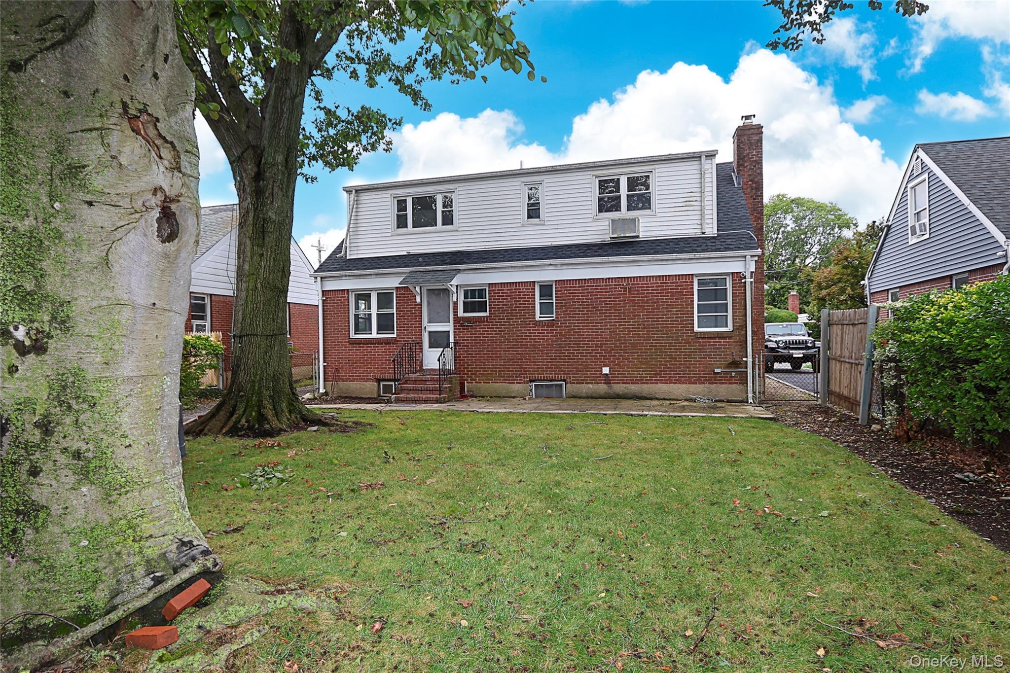 33 Cherry Lane