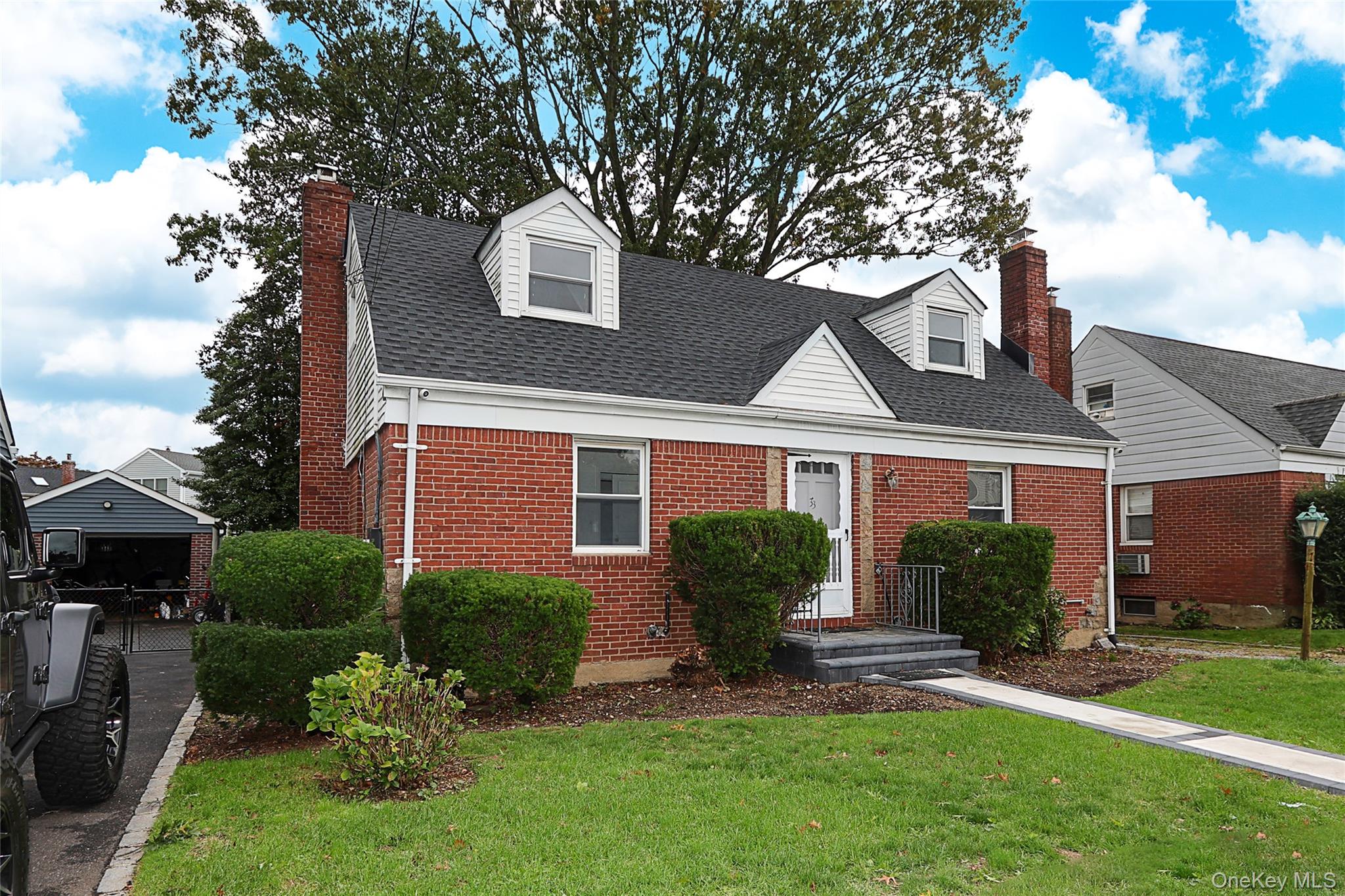 33 Cherry Lane