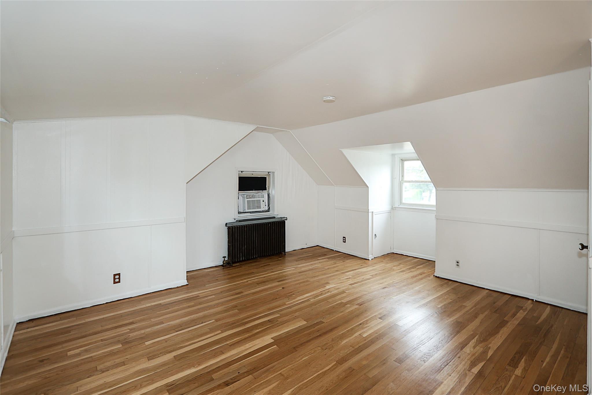 33 Cherry Lane