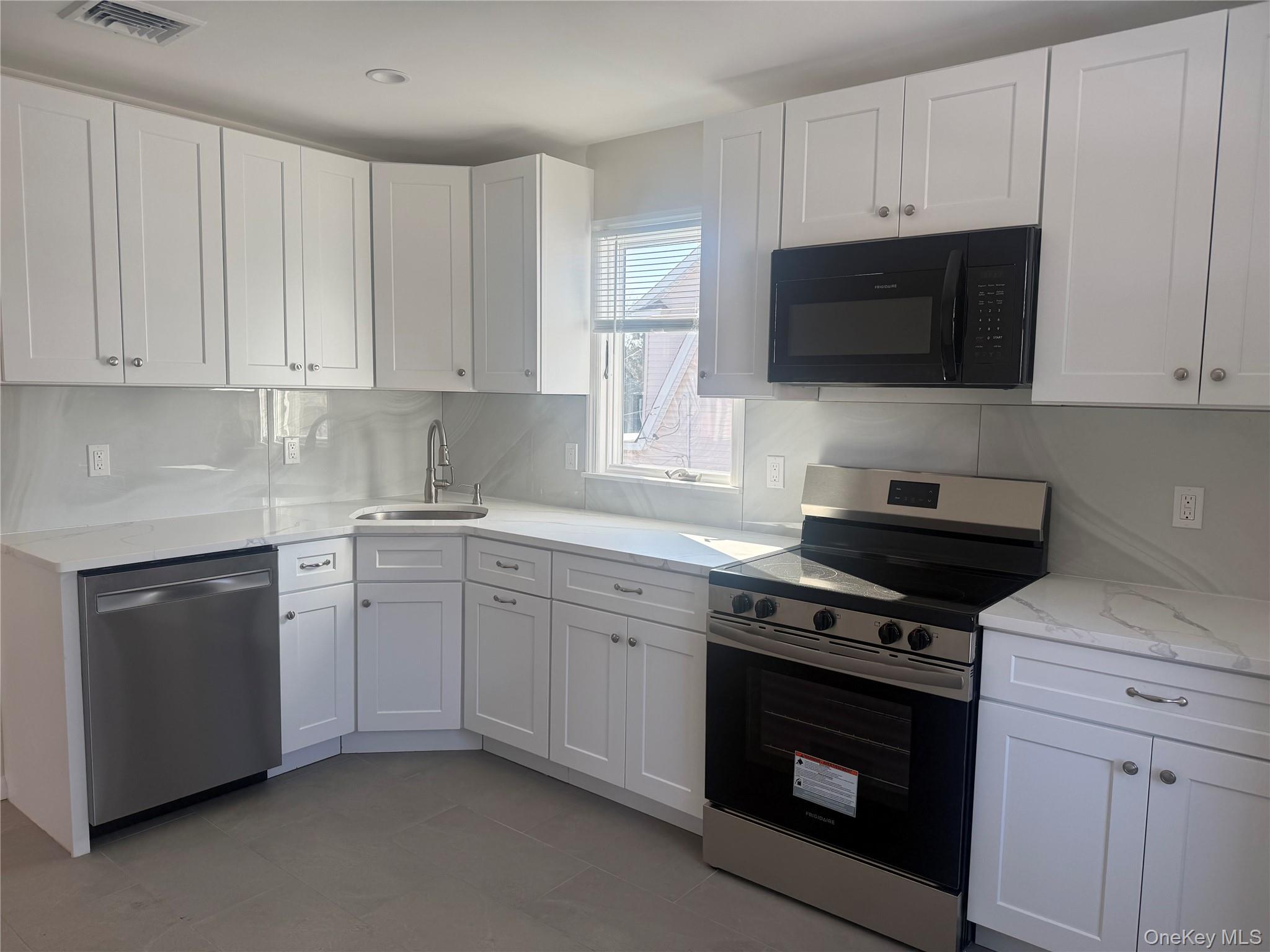 261 Wilson Avenue Unit: 1st Floor