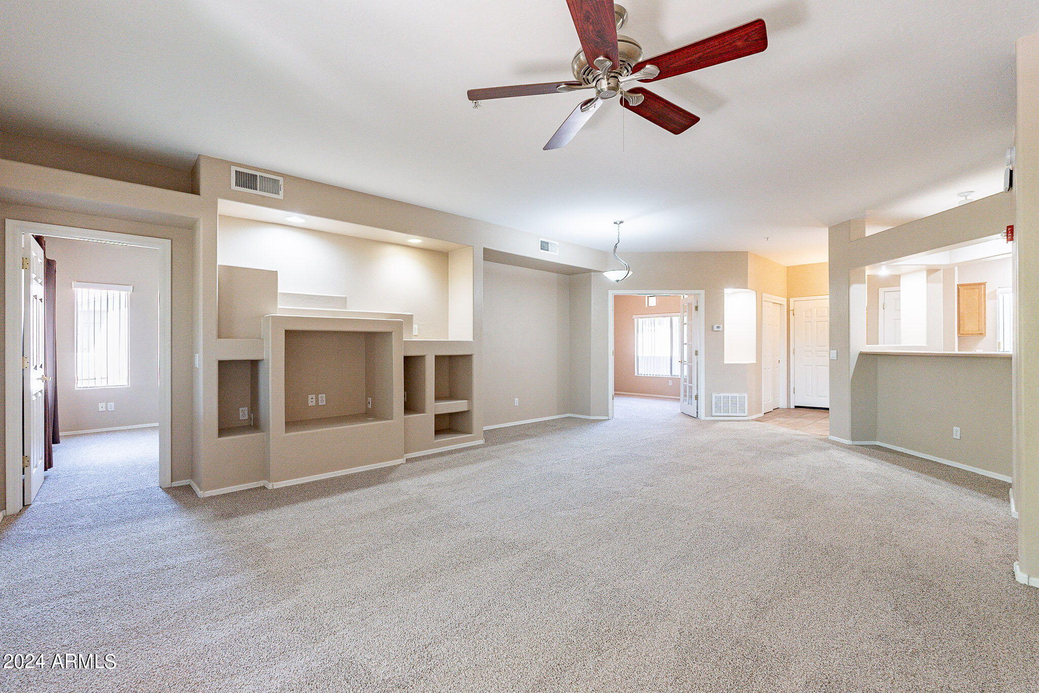 1351 N PLEASANT Drive # 2098