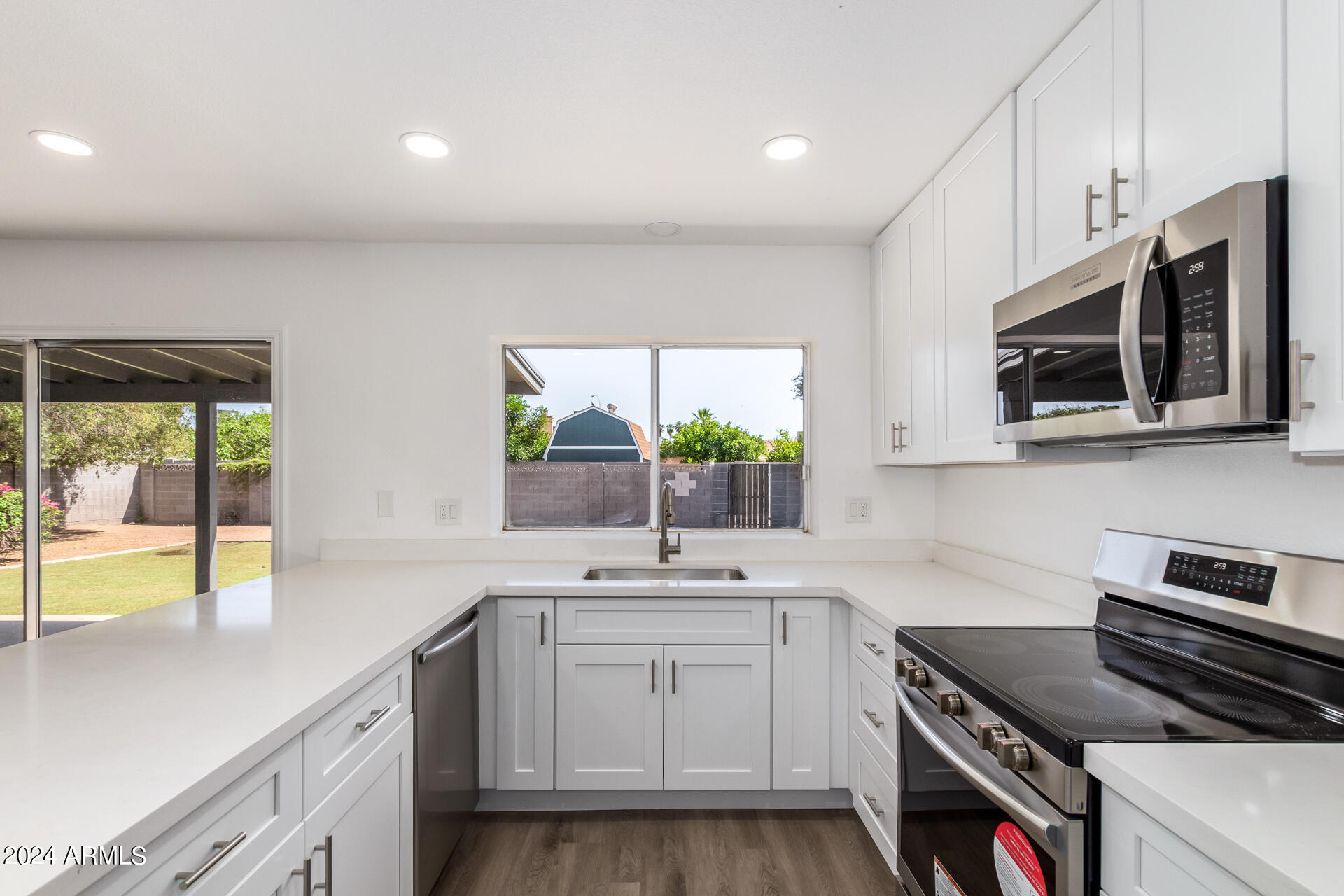 1713 W CORTEZ Circle