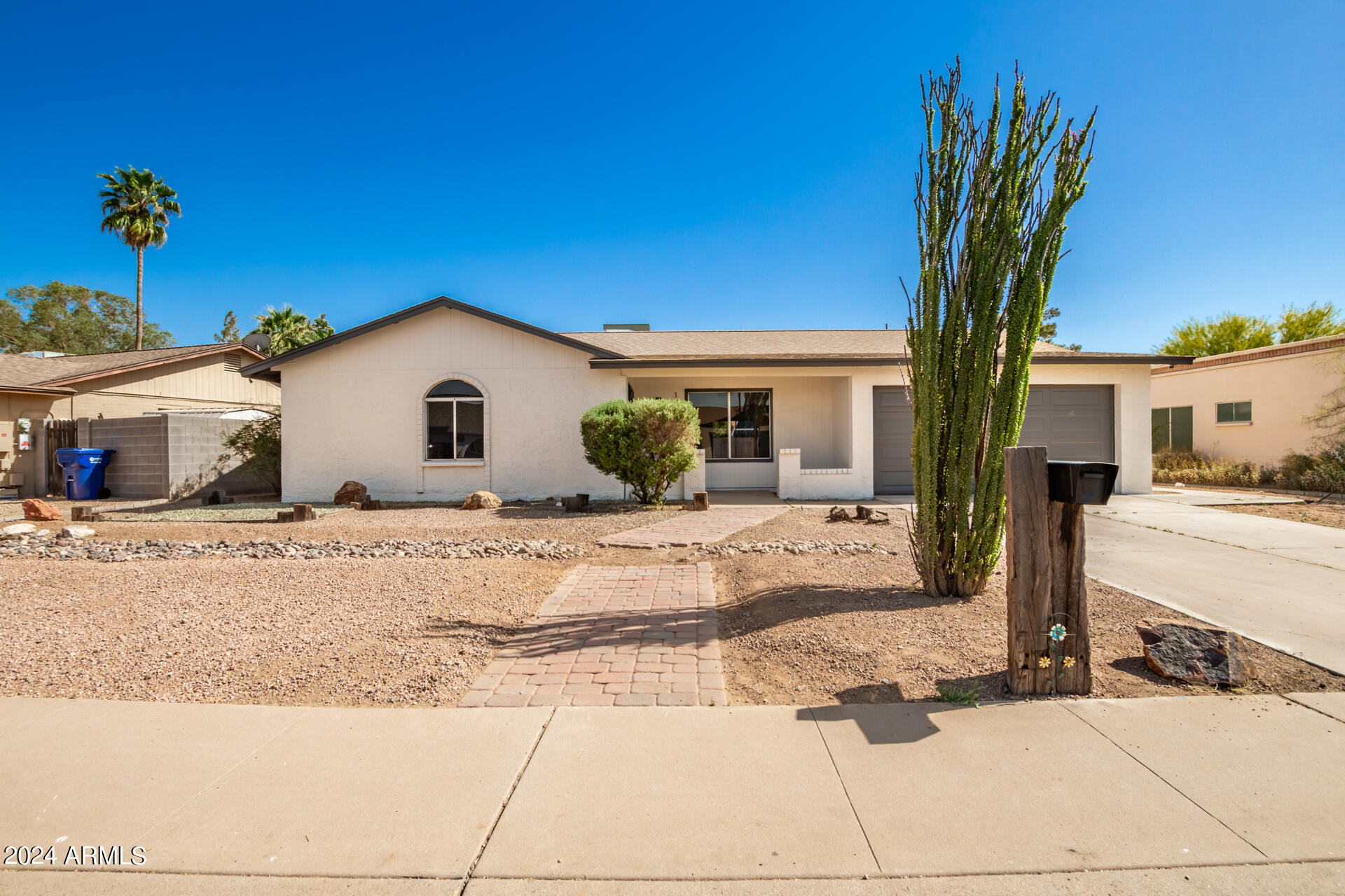 1713 W CORTEZ Circle