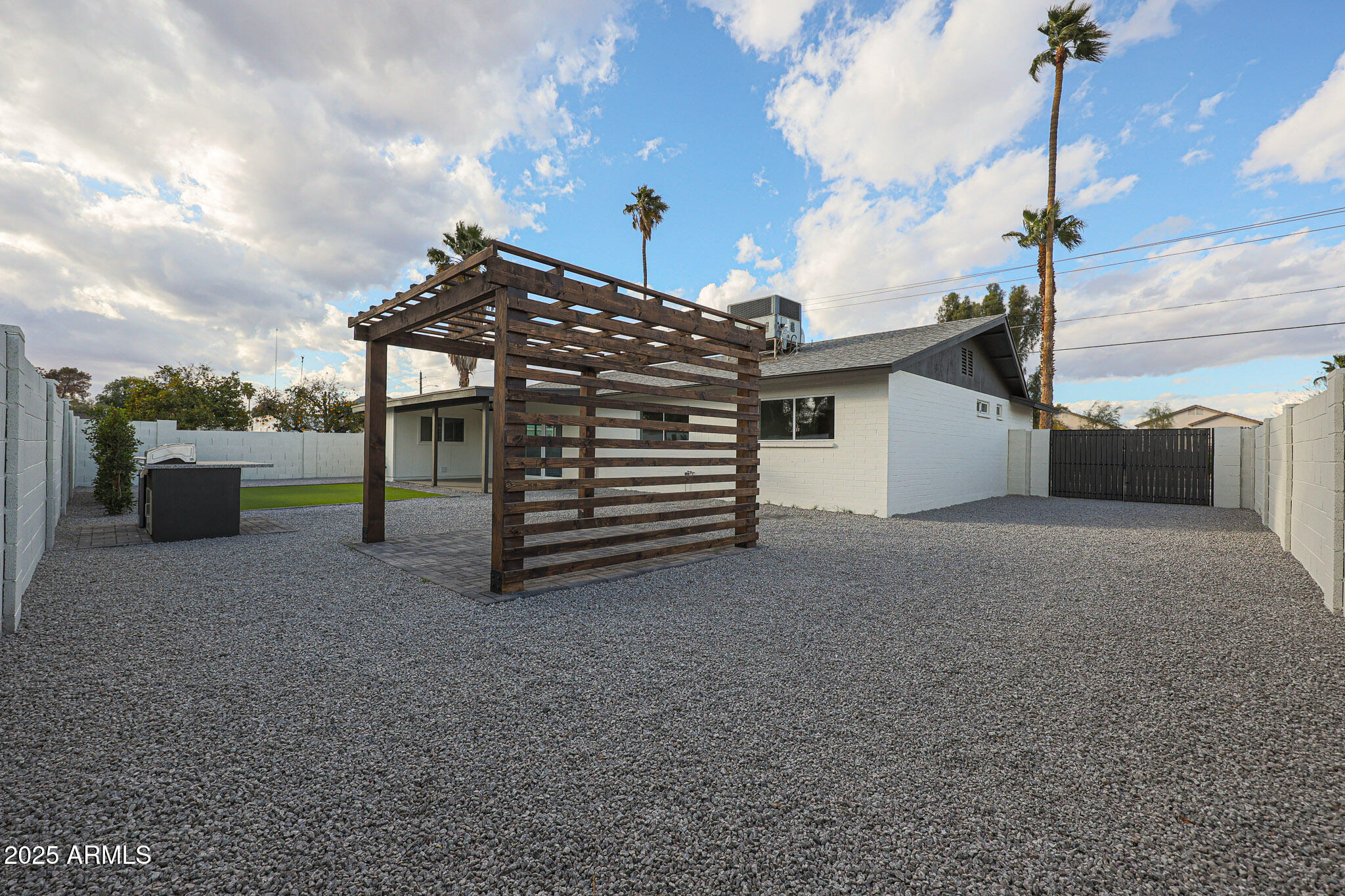 3117 E SWEETWATER Avenue