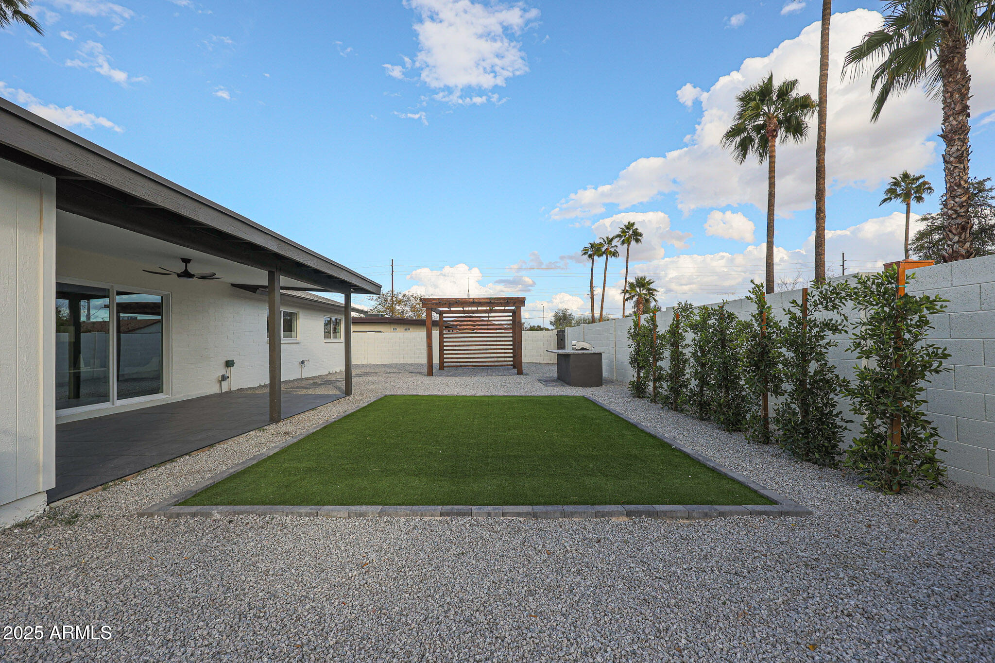 3117 E SWEETWATER Avenue