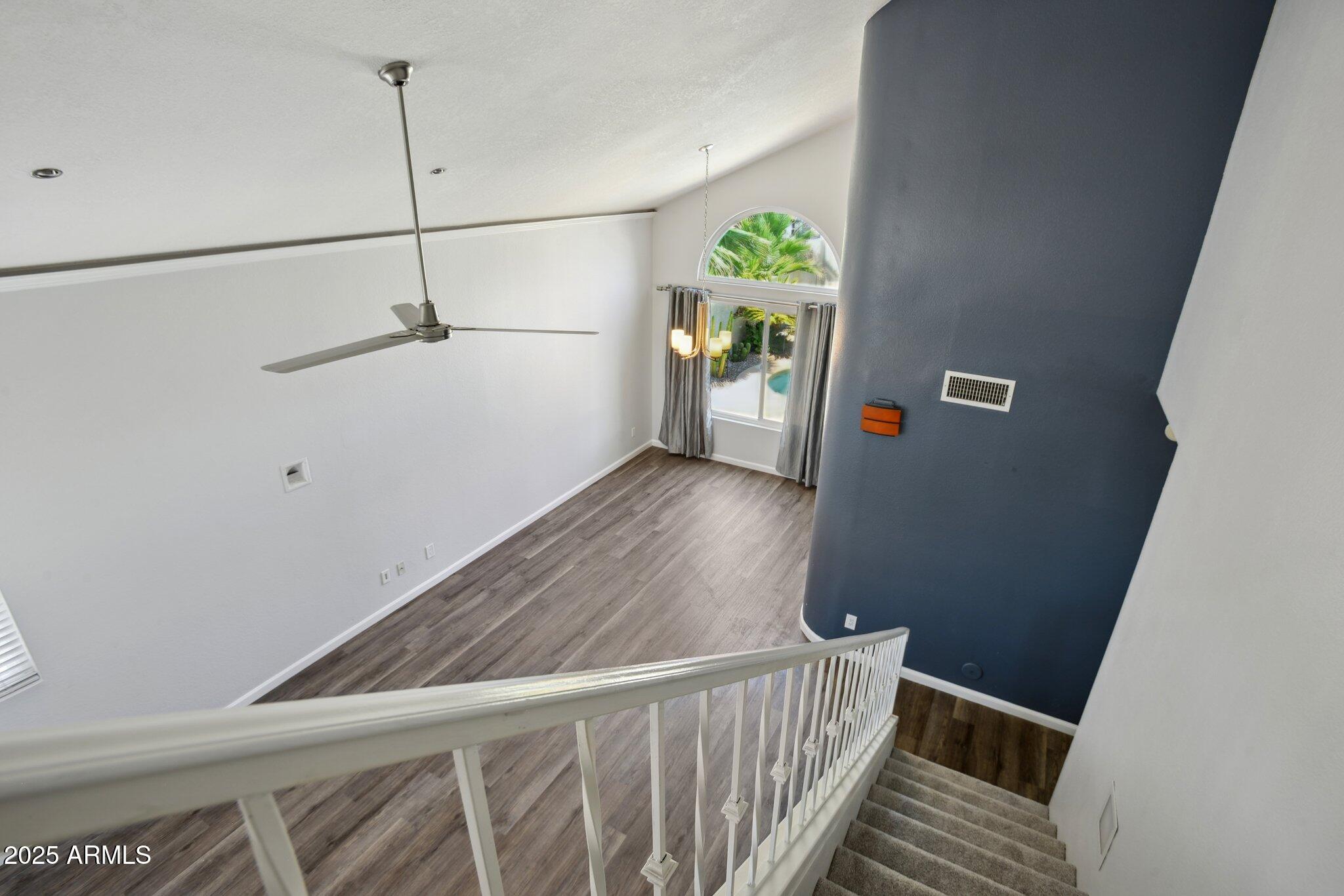 4072 E MOUNTAIN VISTA Drive