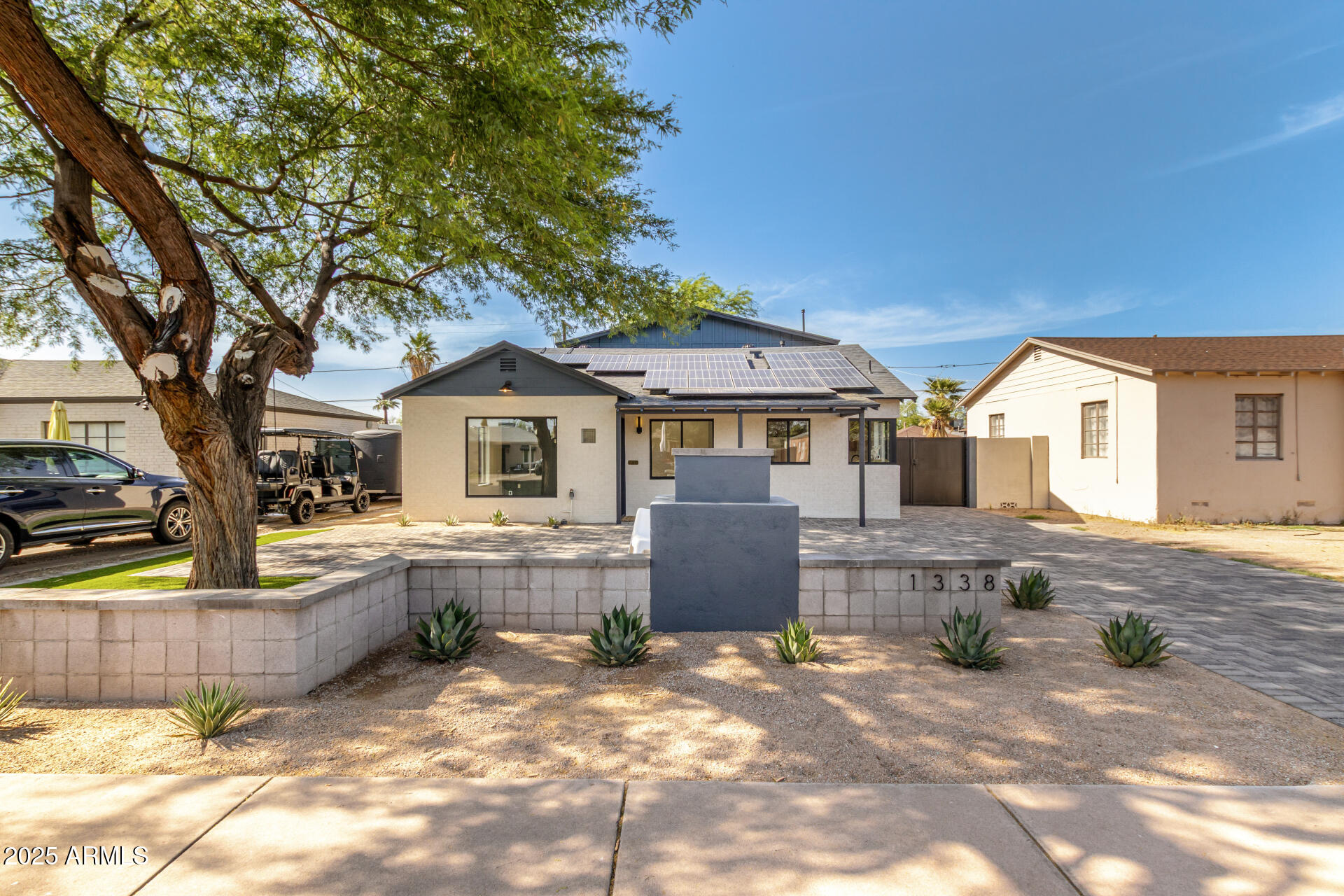 1338 E GRANADA Road, Phoenix