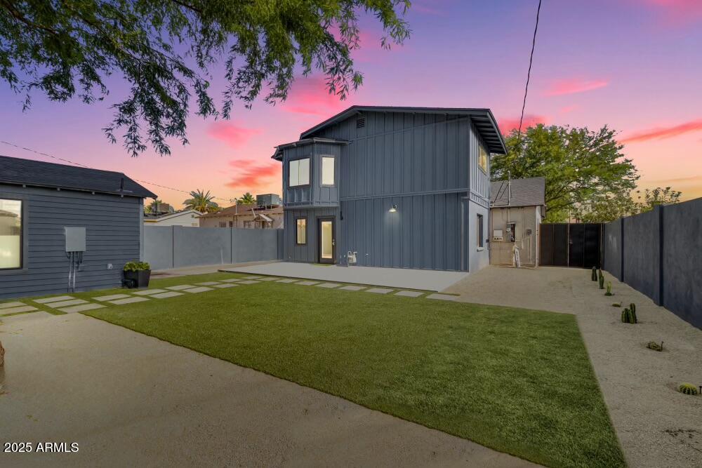 1338 E GRANADA Road, Phoenix