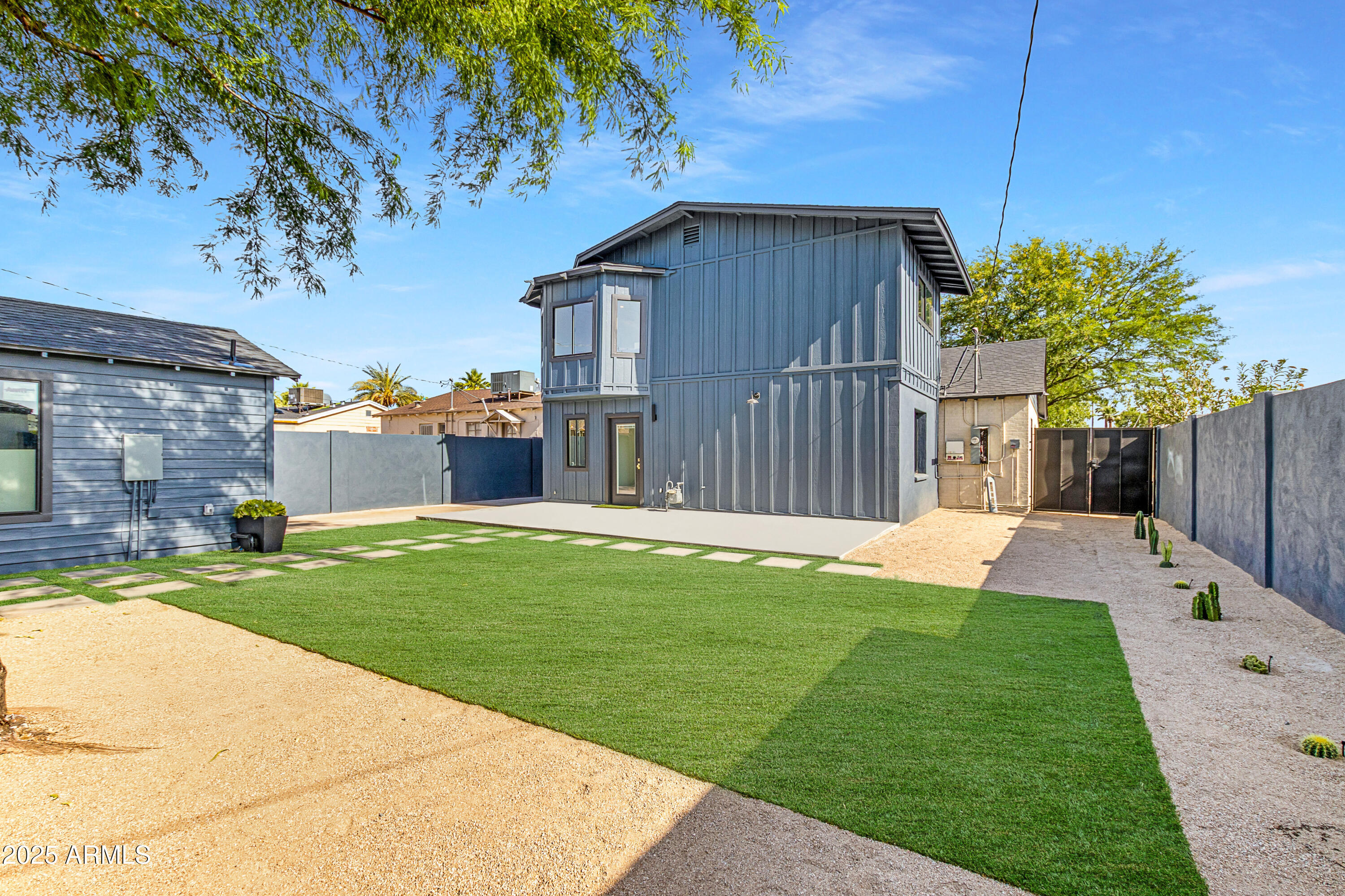 1338 E GRANADA Road, Phoenix