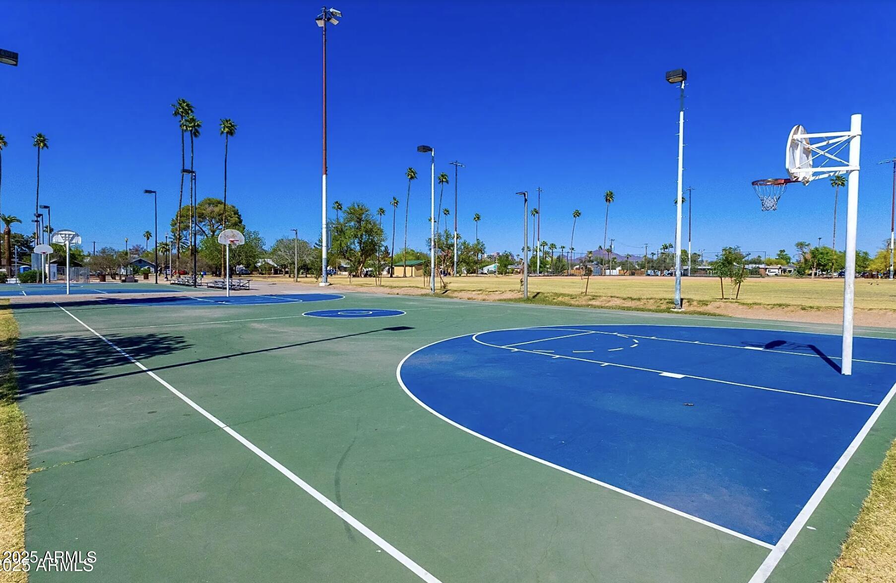 1338 E GRANADA Road, Phoenix