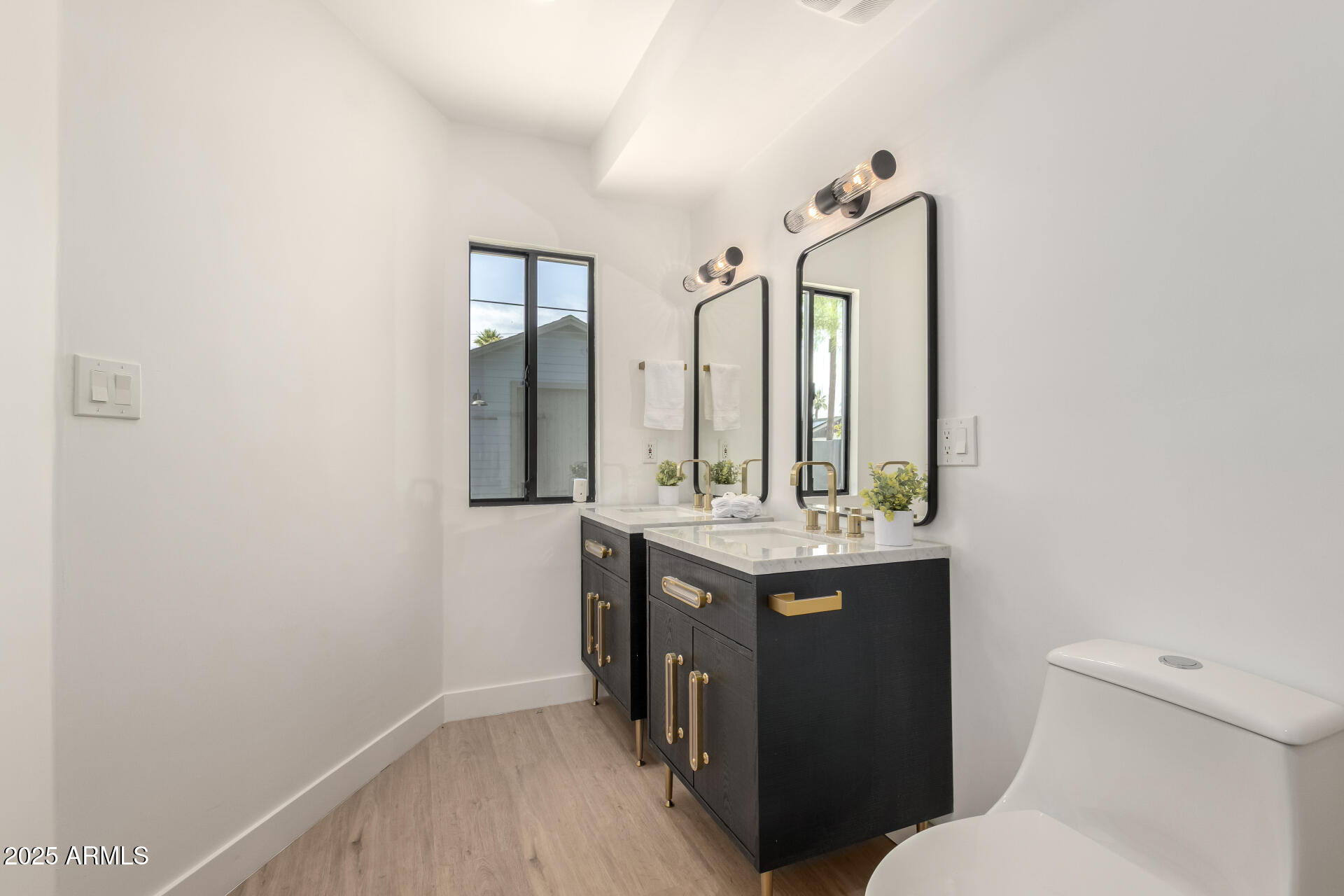 1338 E GRANADA Road, Phoenix