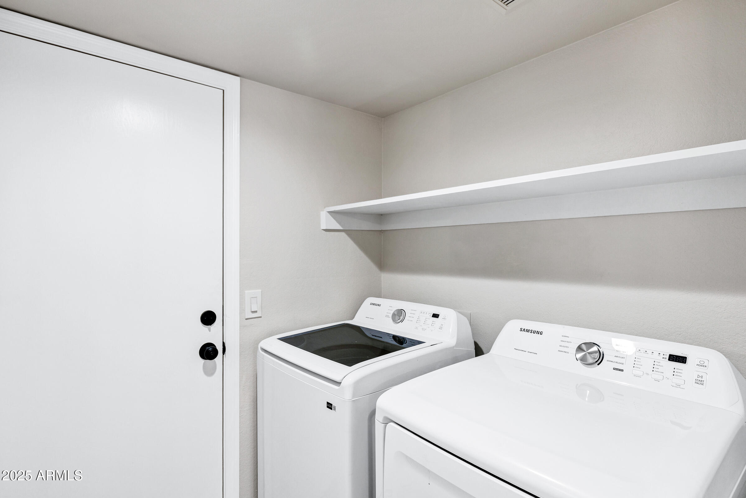 4617 E GOLDFINCH GATE Lane