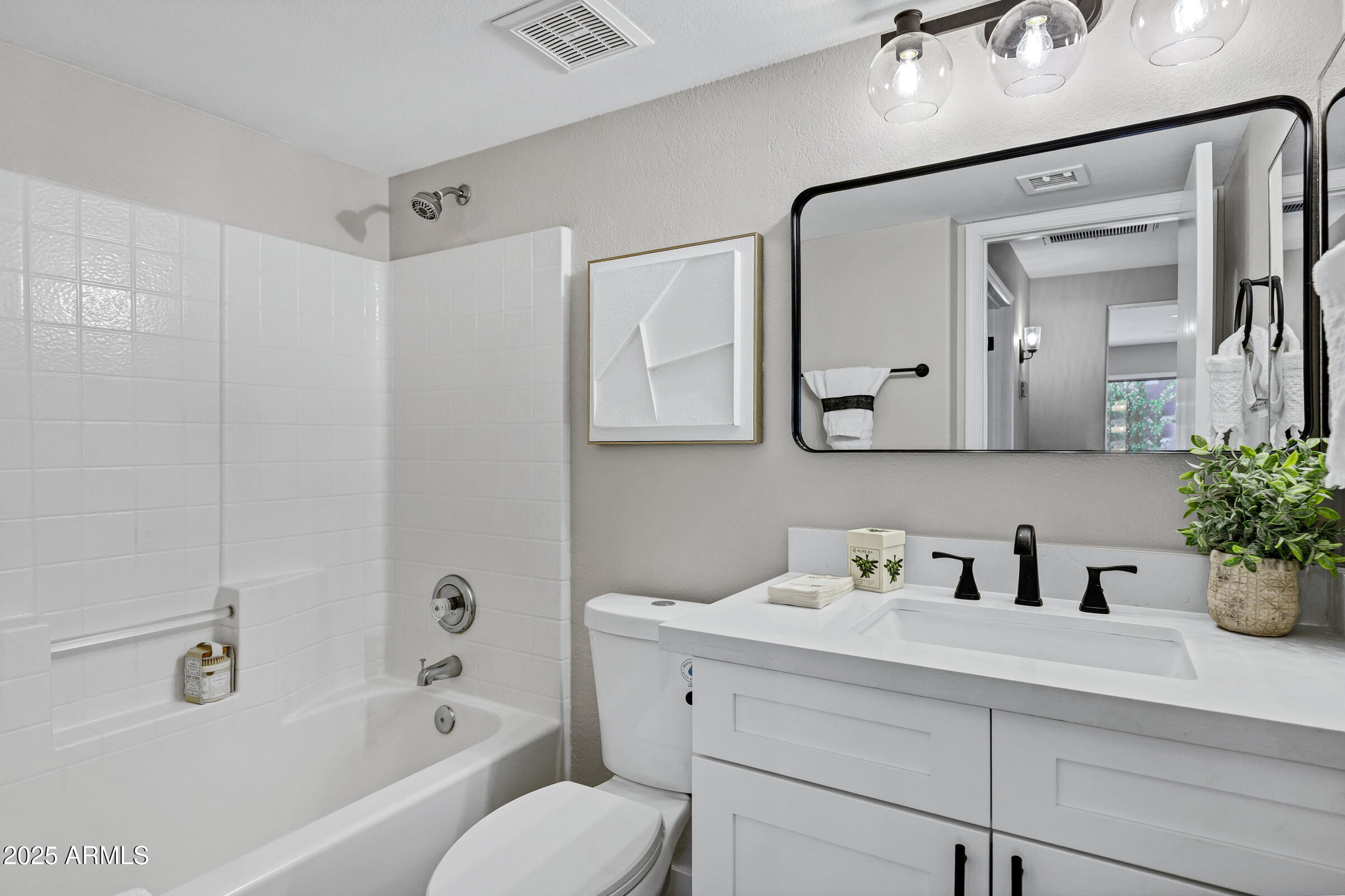 4617 E GOLDFINCH GATE Lane