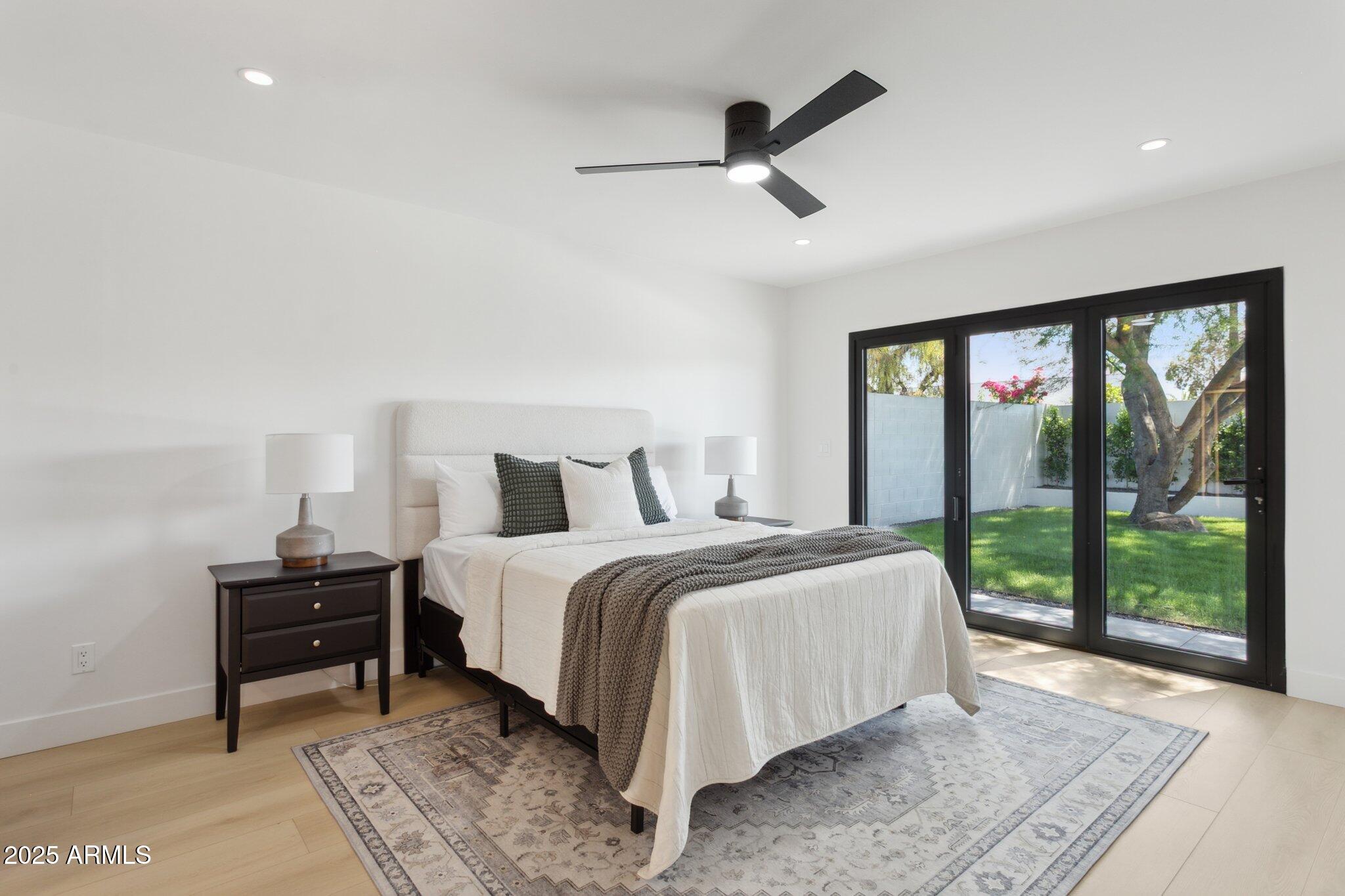 4815 E EVERETT Drive