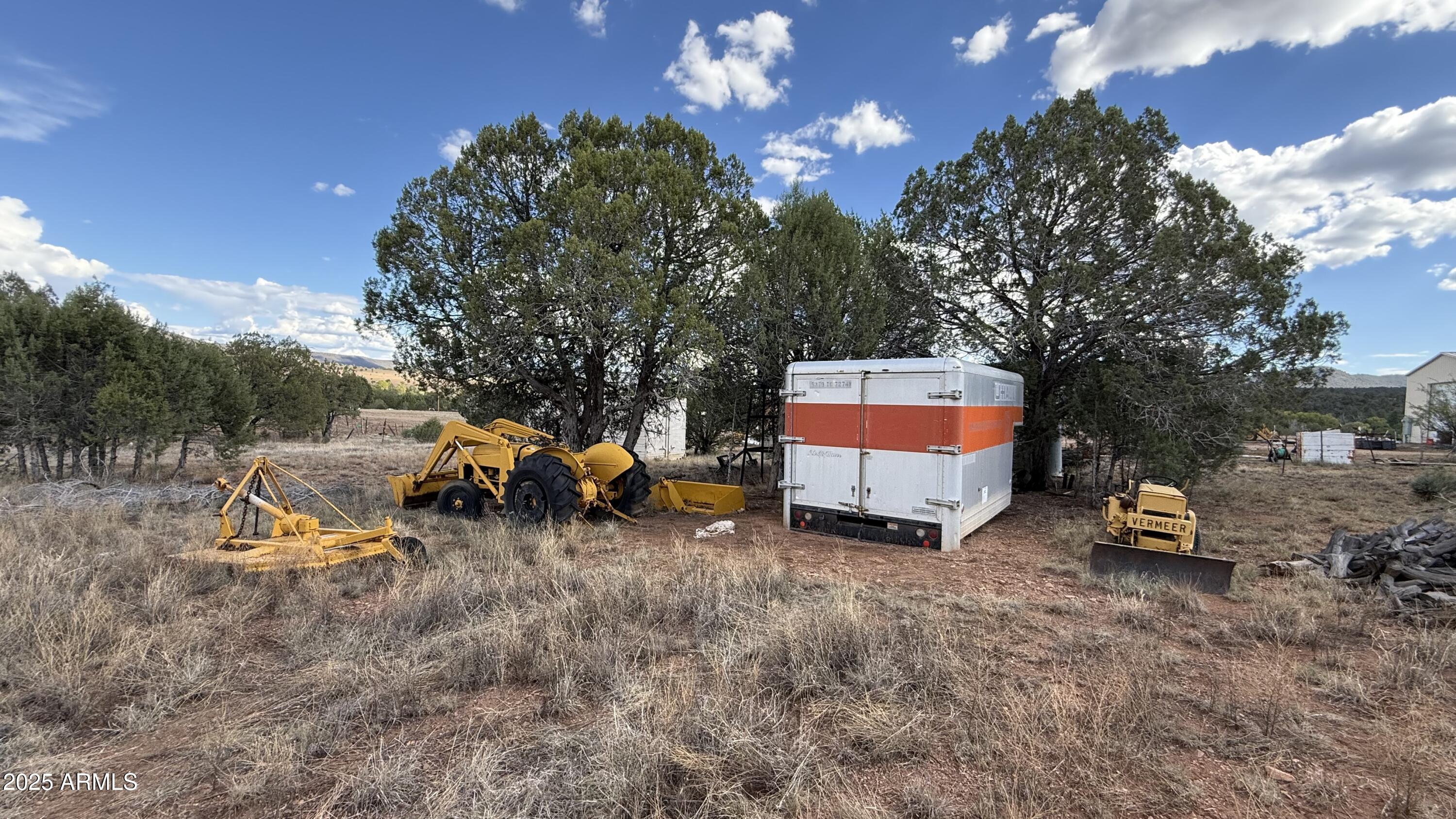 195 S Broken Trail