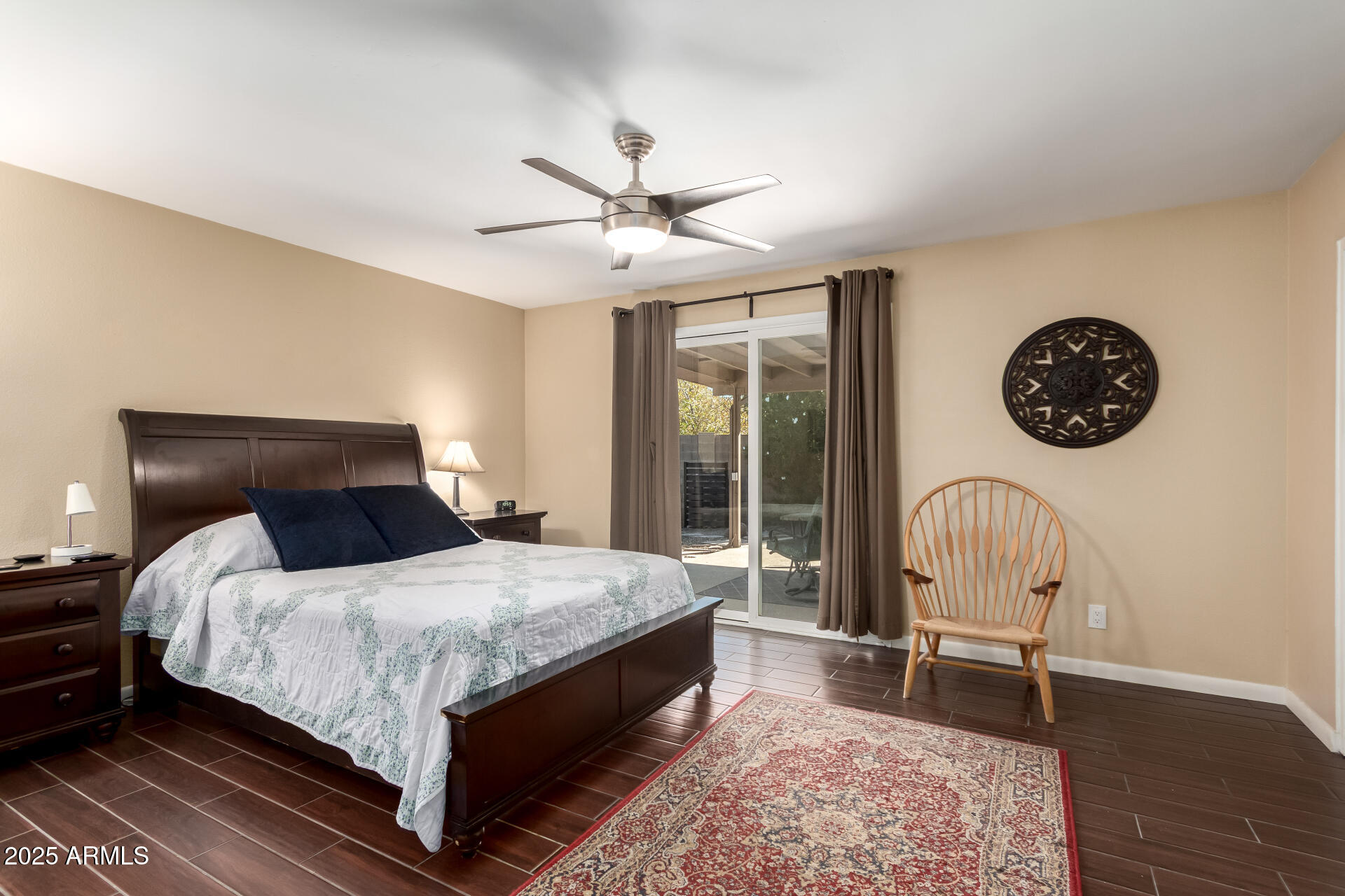 5129 E VOLTAIRE Avenue