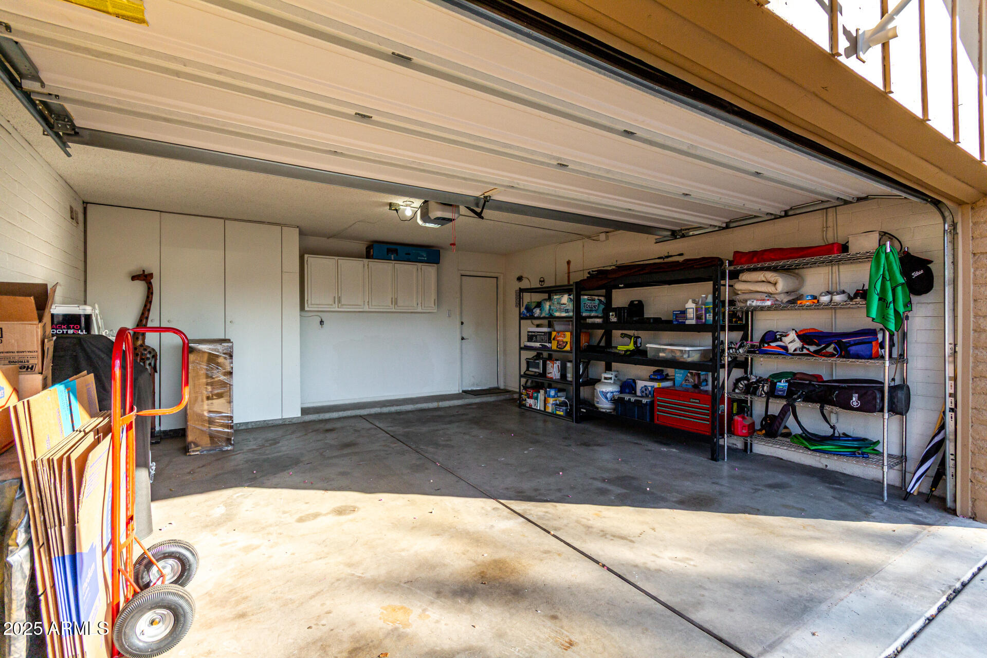 5129 E VOLTAIRE Avenue