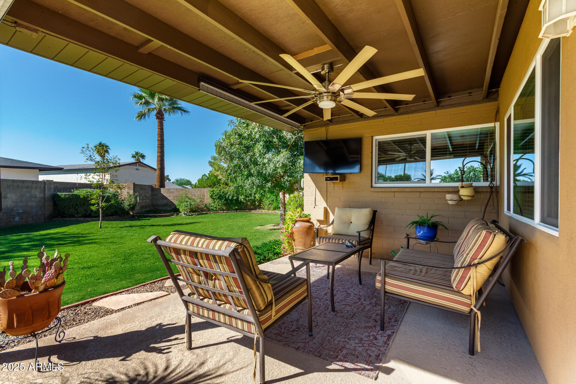 5129 E VOLTAIRE Avenue