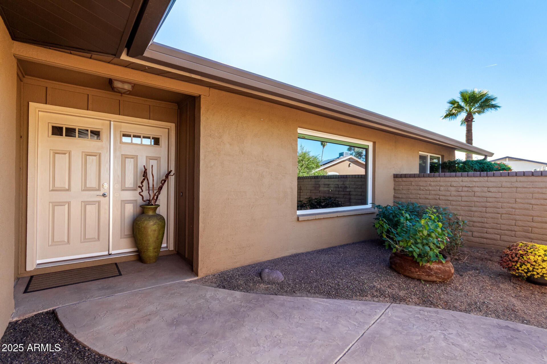 5129 E VOLTAIRE Avenue