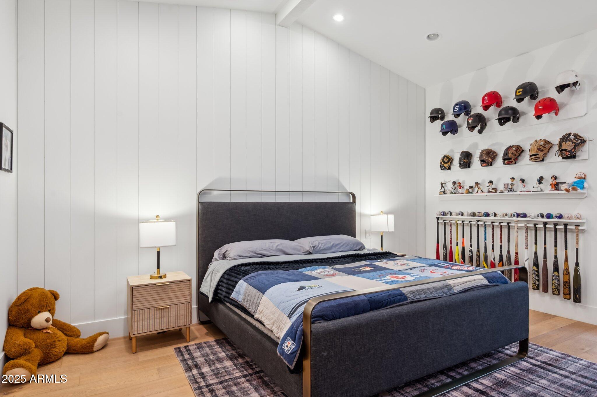 8624 E CAROL Way, Scottsdale