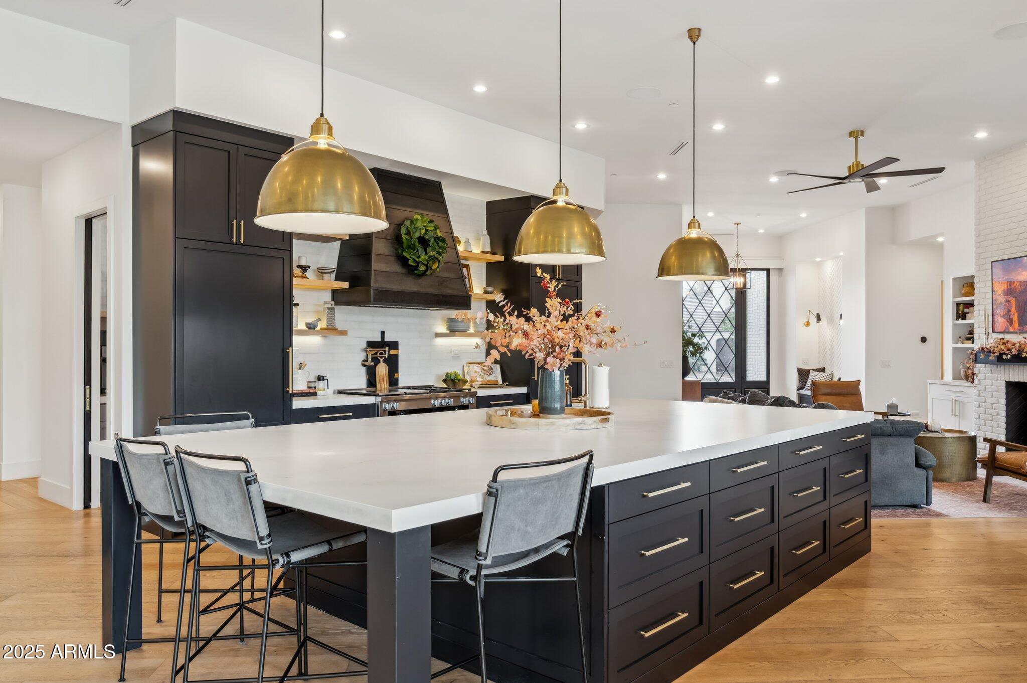 8624 E CAROL Way, Scottsdale