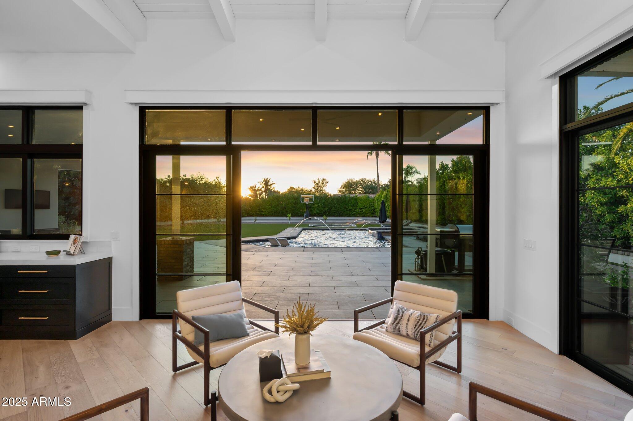 8624 E CAROL Way, Scottsdale