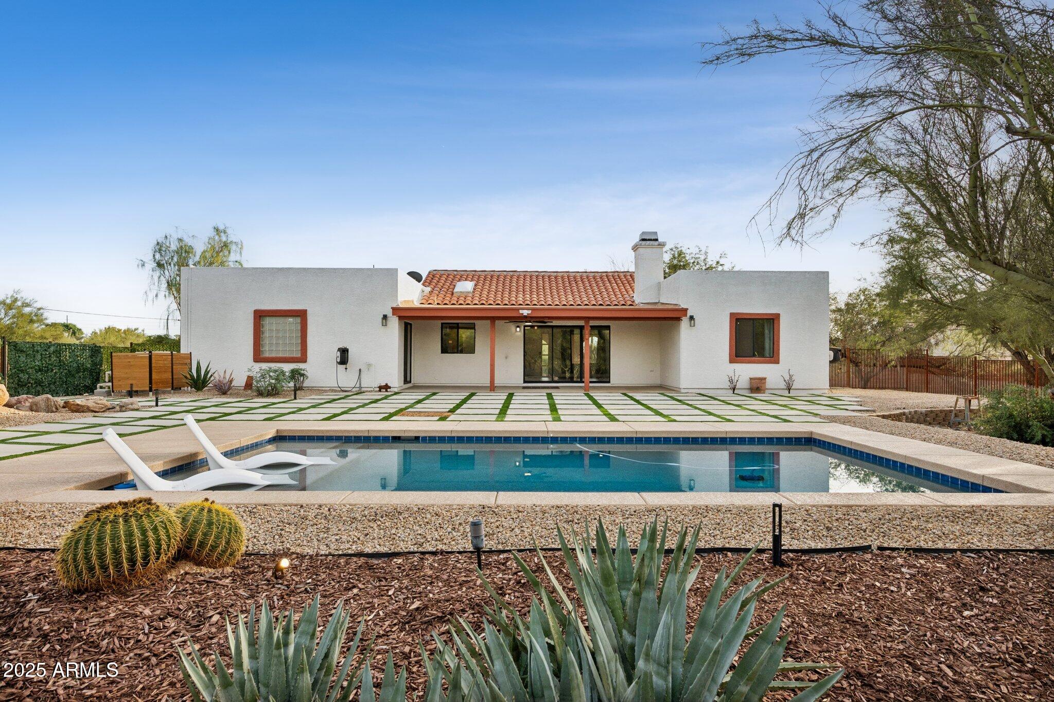 6548 E BARWICK Drive