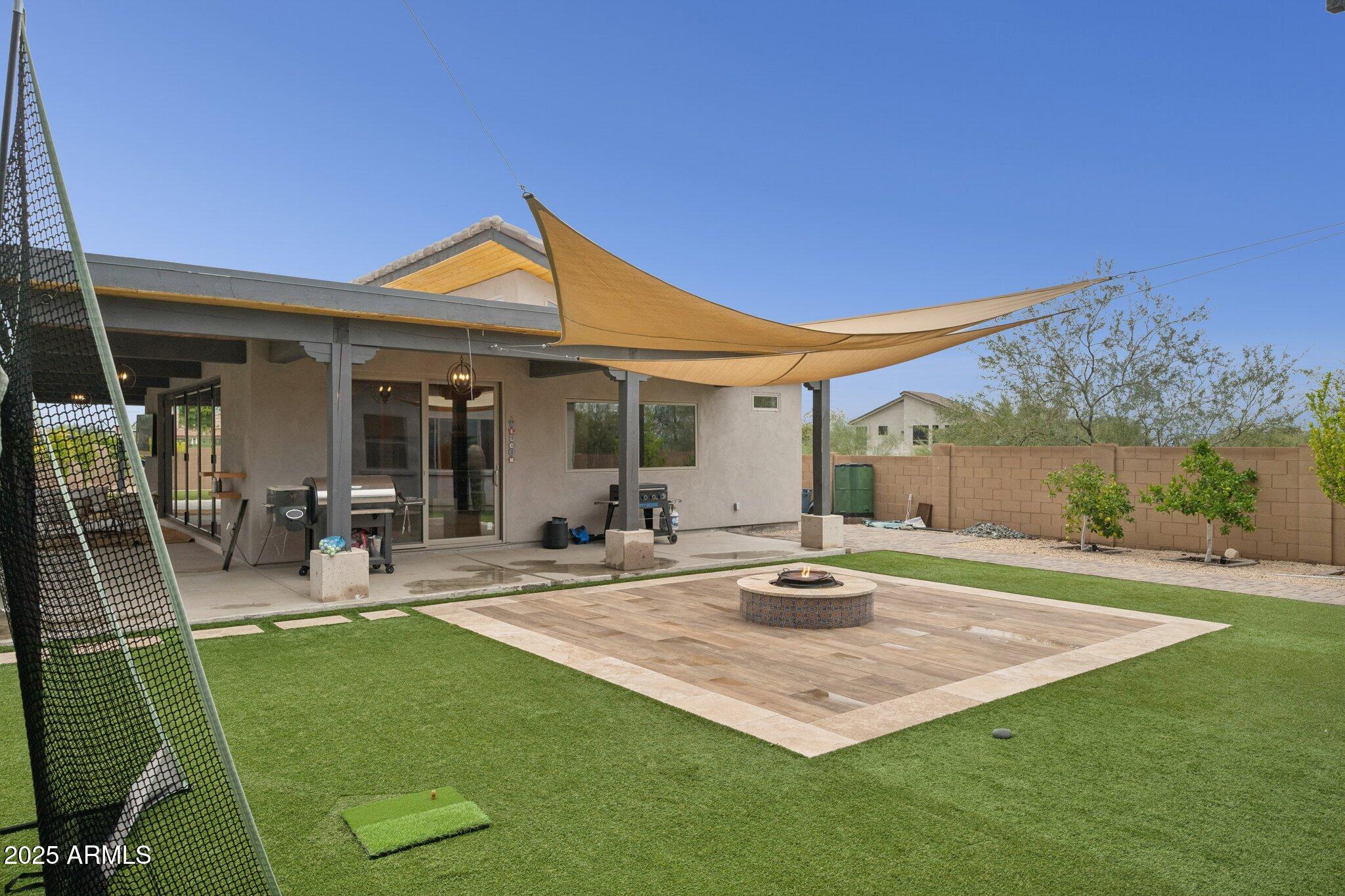 5237 E MONTGOMERY Road