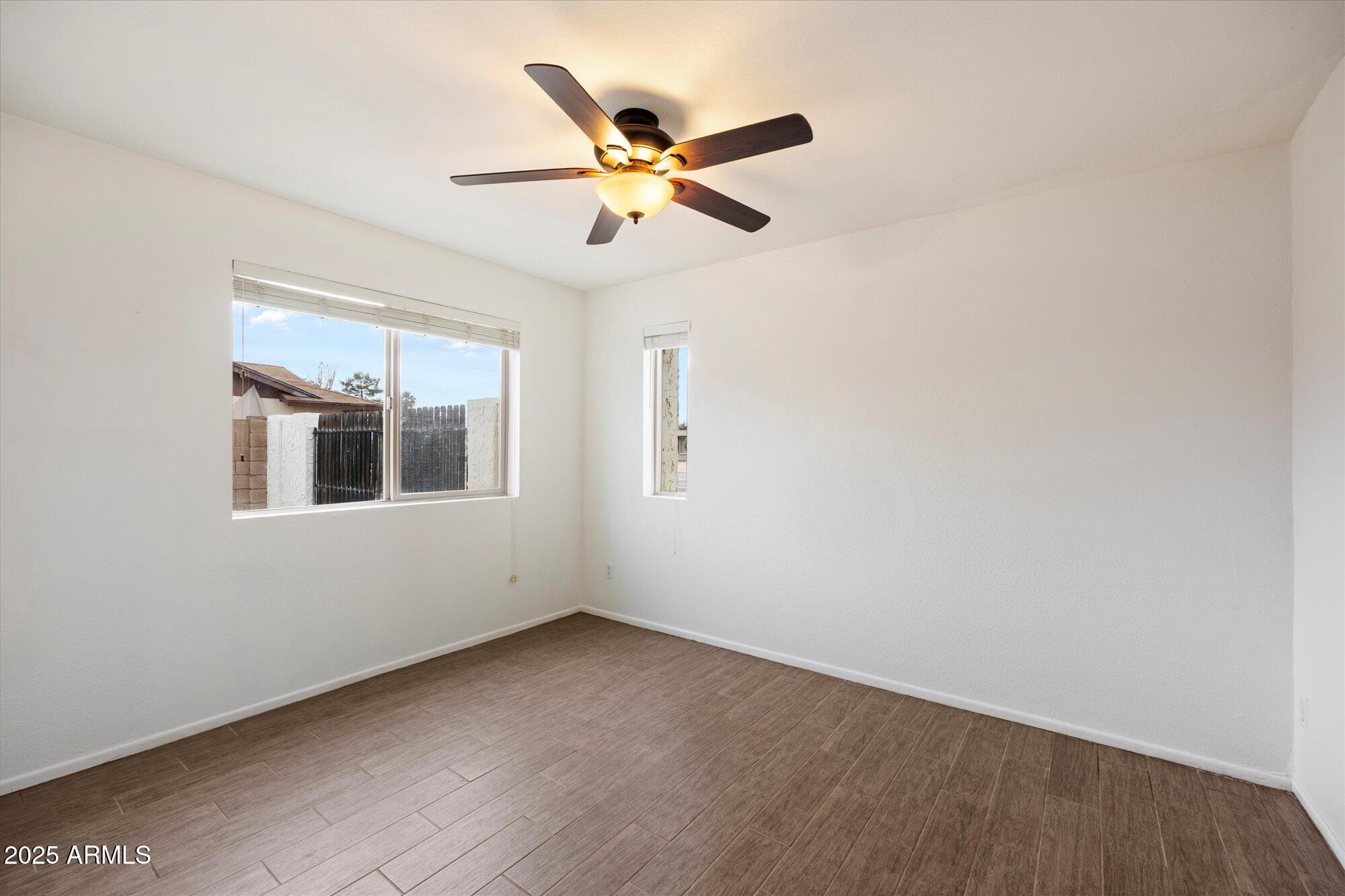 5330 E WINCHCOMB Drive