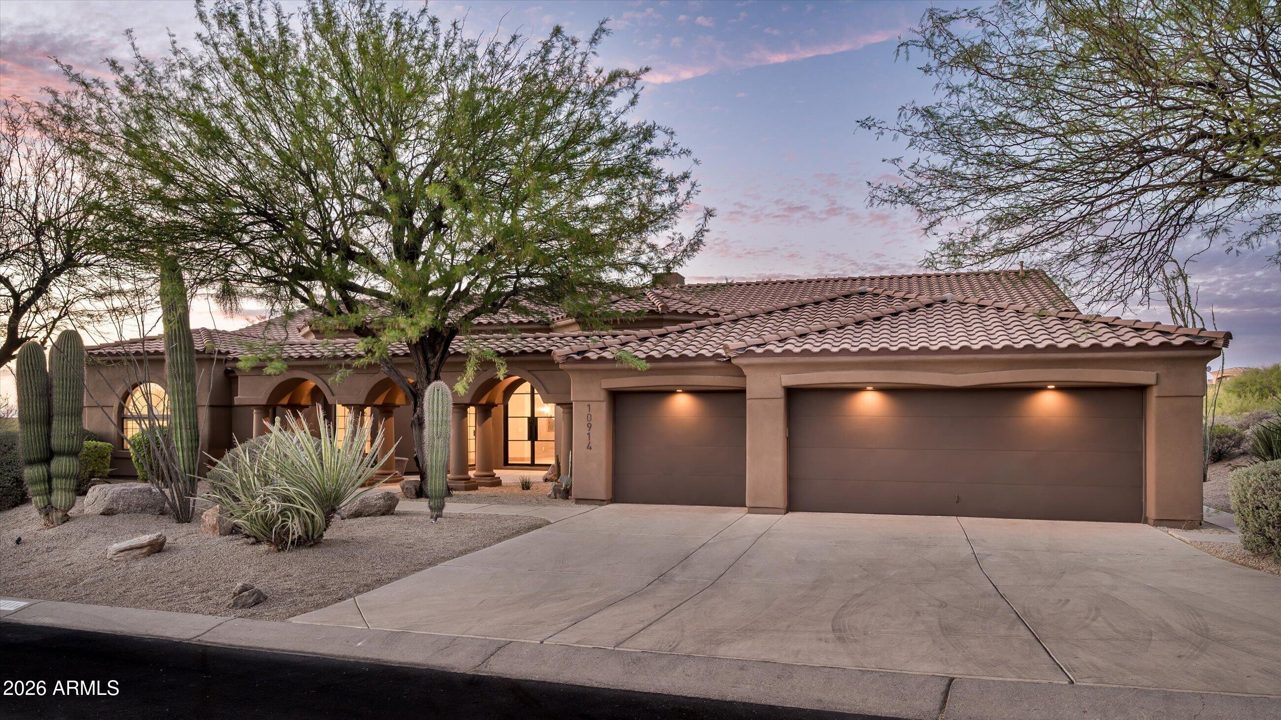 10914 E CINDER CONE Trail