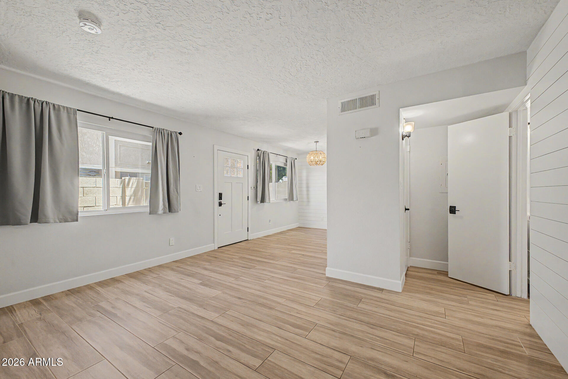 1245 N GRANITE REEF Road