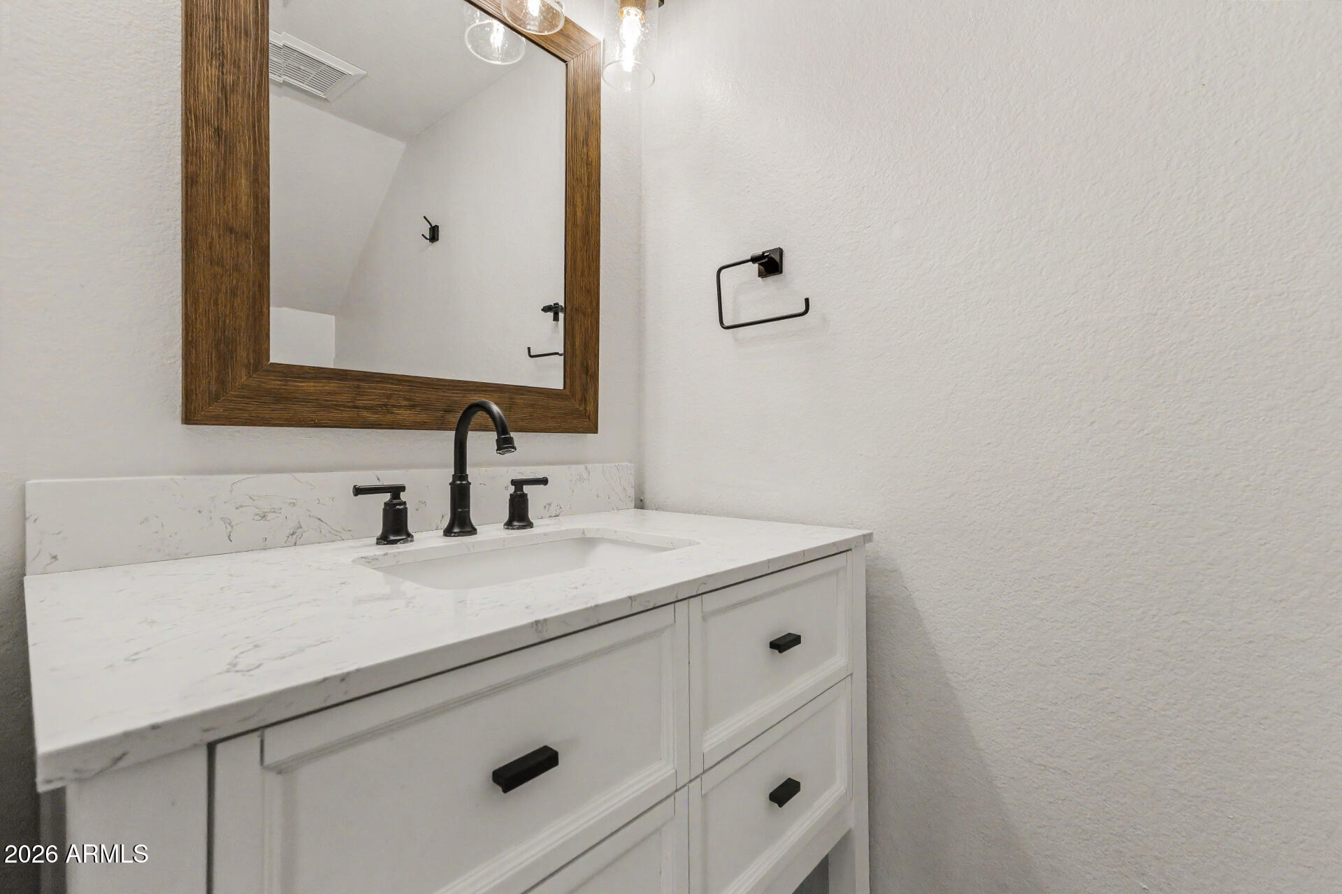 1245 N GRANITE REEF Road