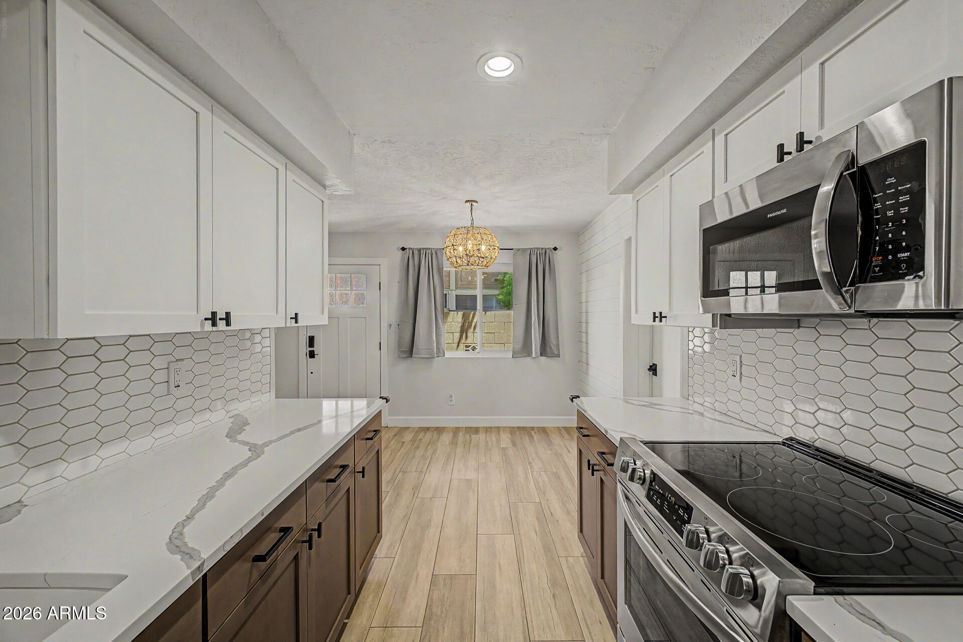 1245 N GRANITE REEF Road
