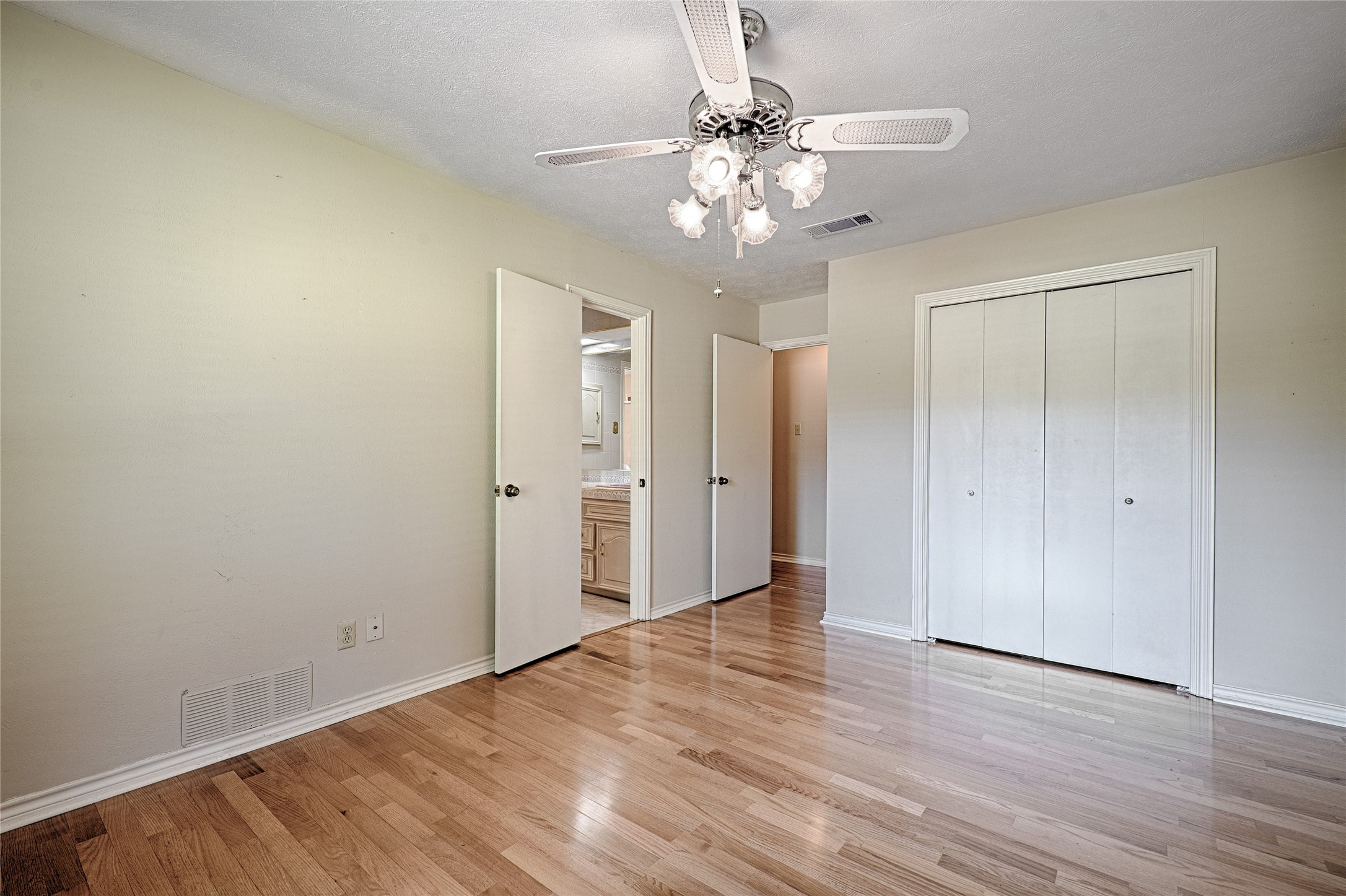 2716 Wagonwheel Drive