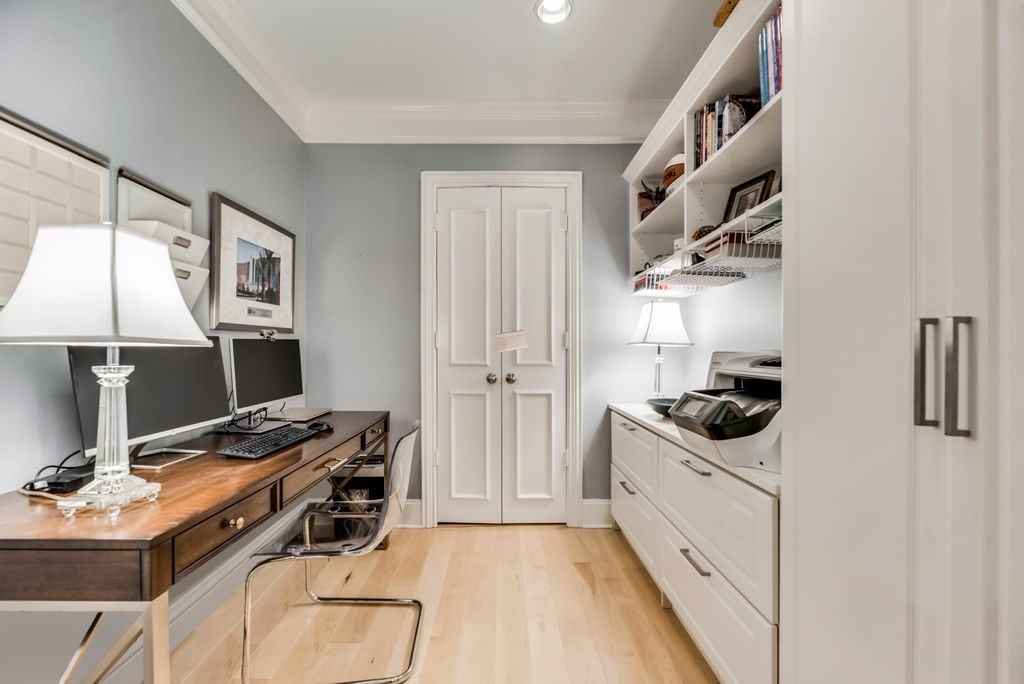 2885 Woodside Street 102