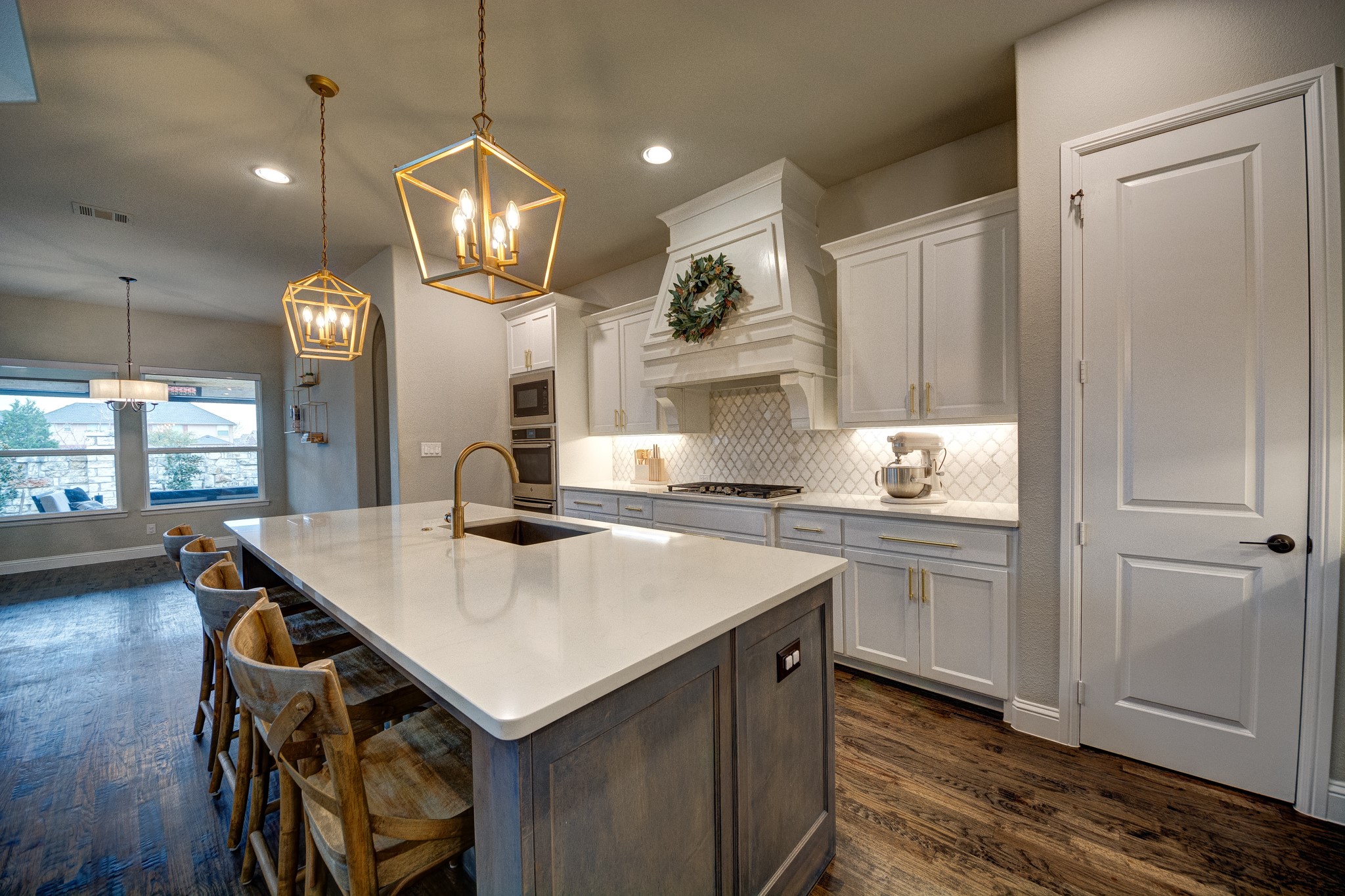 4325 Tall Knight Lane