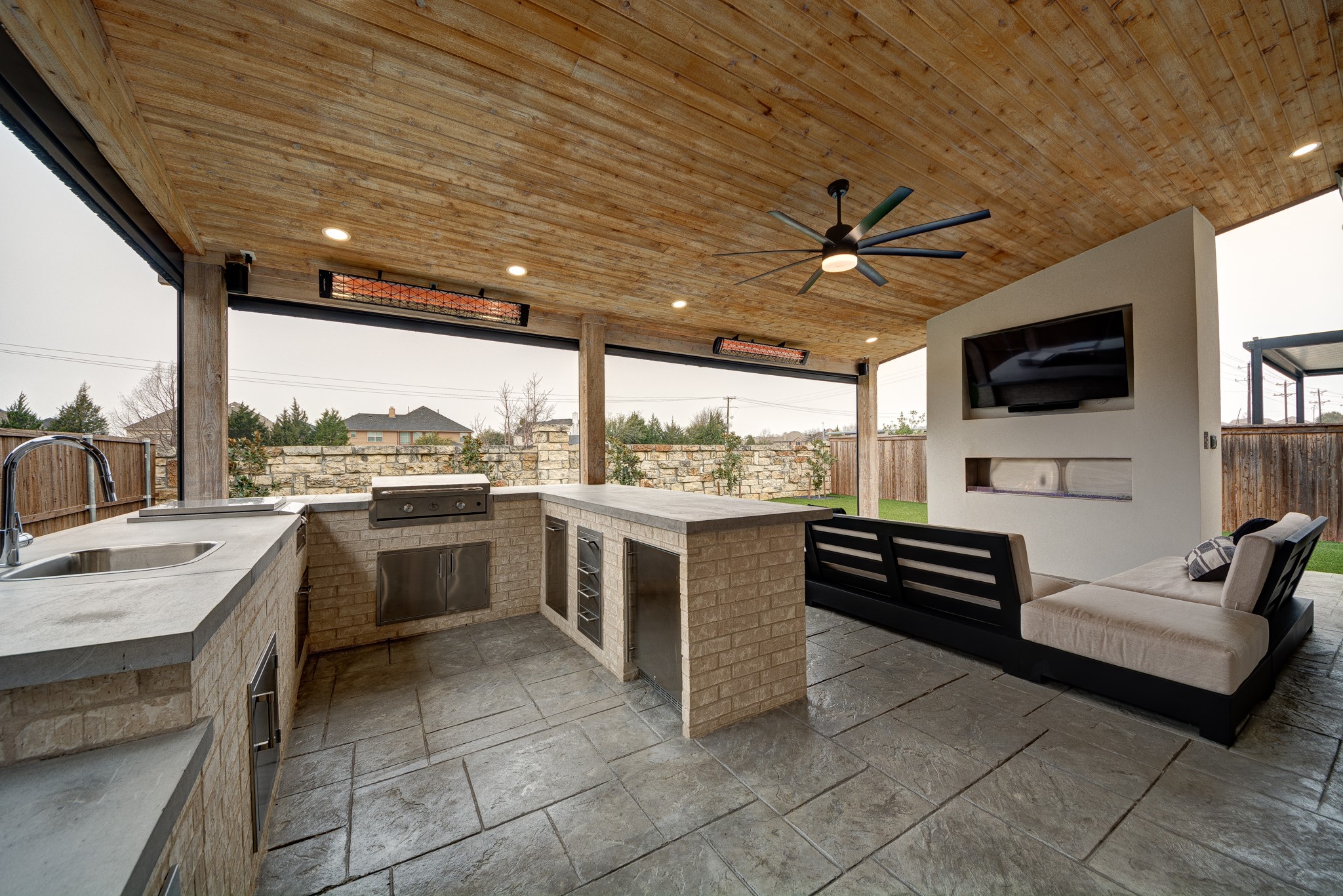 4325 Tall Knight Lane