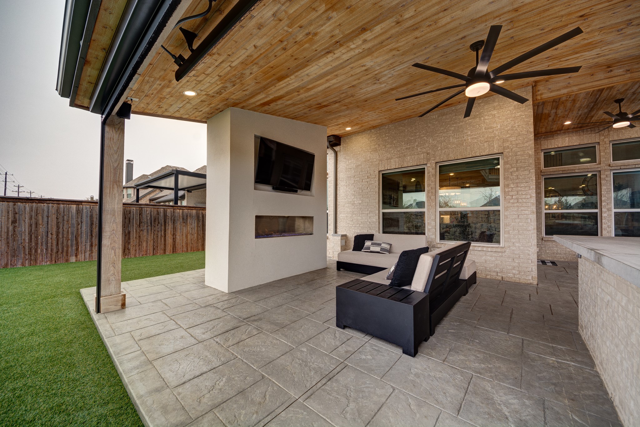 4325 Tall Knight Lane