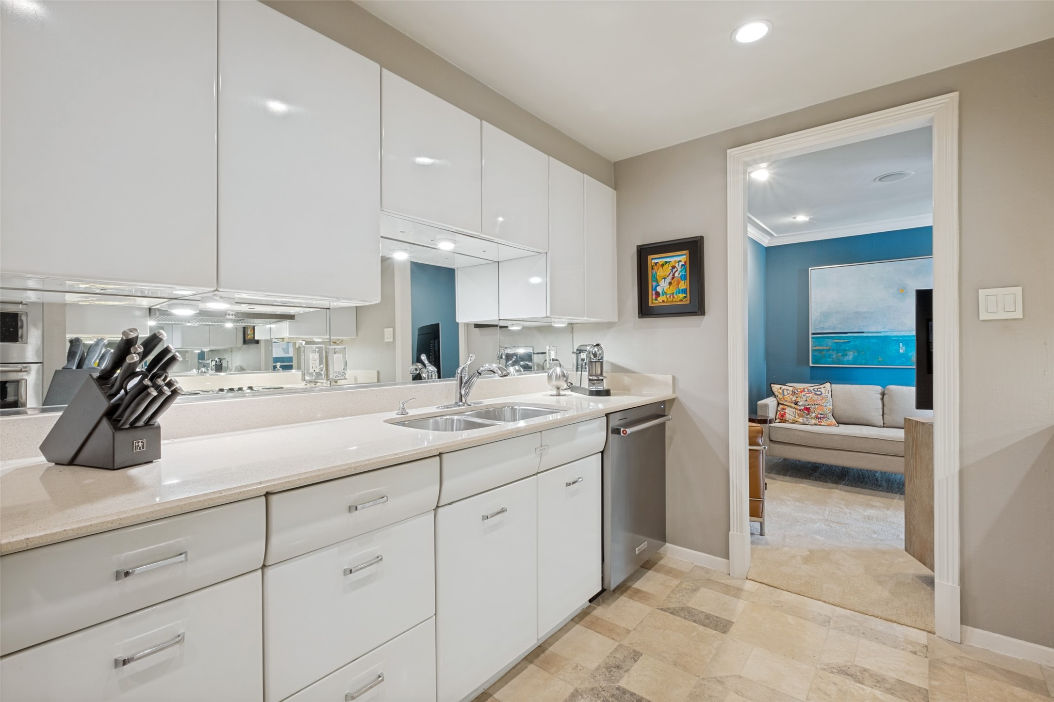 3525 Turtle Creek Boulevard 6C