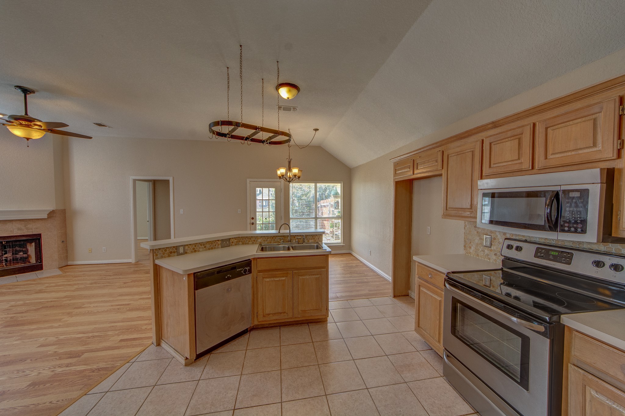 1224 Falcon Trail