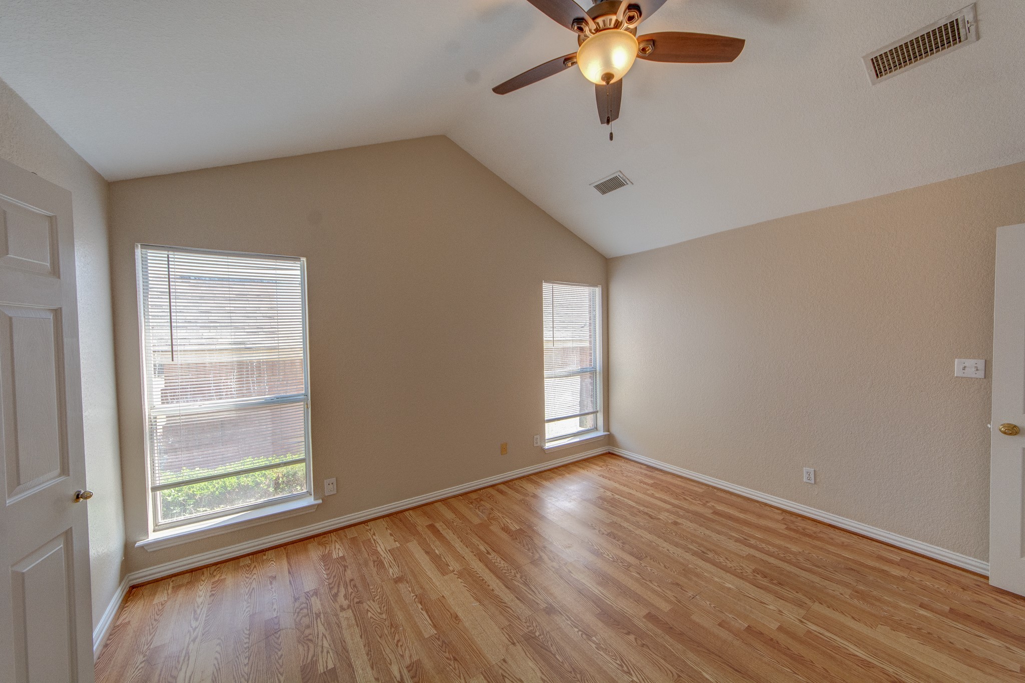 1224 Falcon Trail