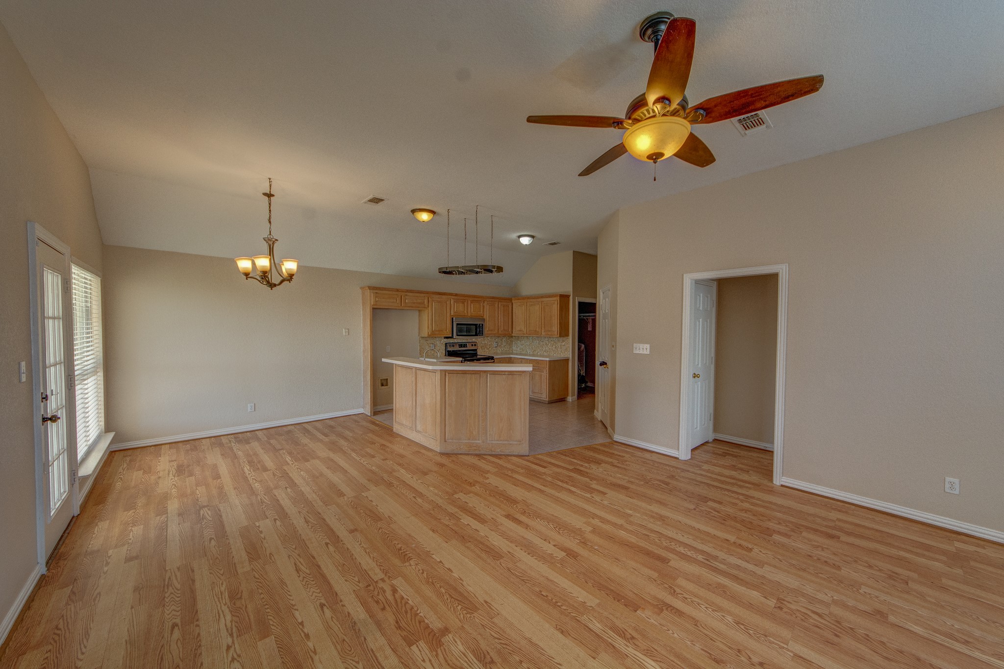 1224 Falcon Trail